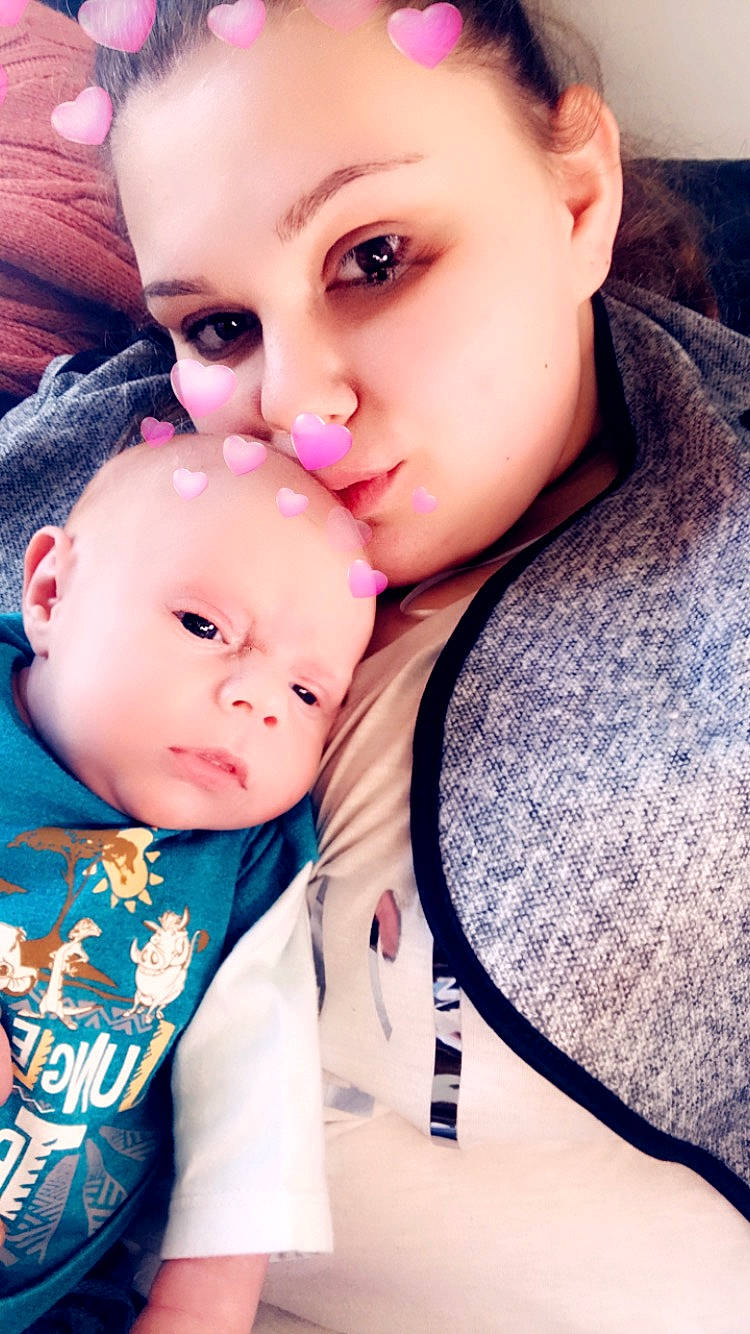 Alexy a rejoint le concours — aidez-le/la à gagner de superbes lots ! baby, beauty, cheek, child, daughter, eye, face, forehead, happy, head, human, lip, mother, nose, people, person, photography, selfie, skin, smile