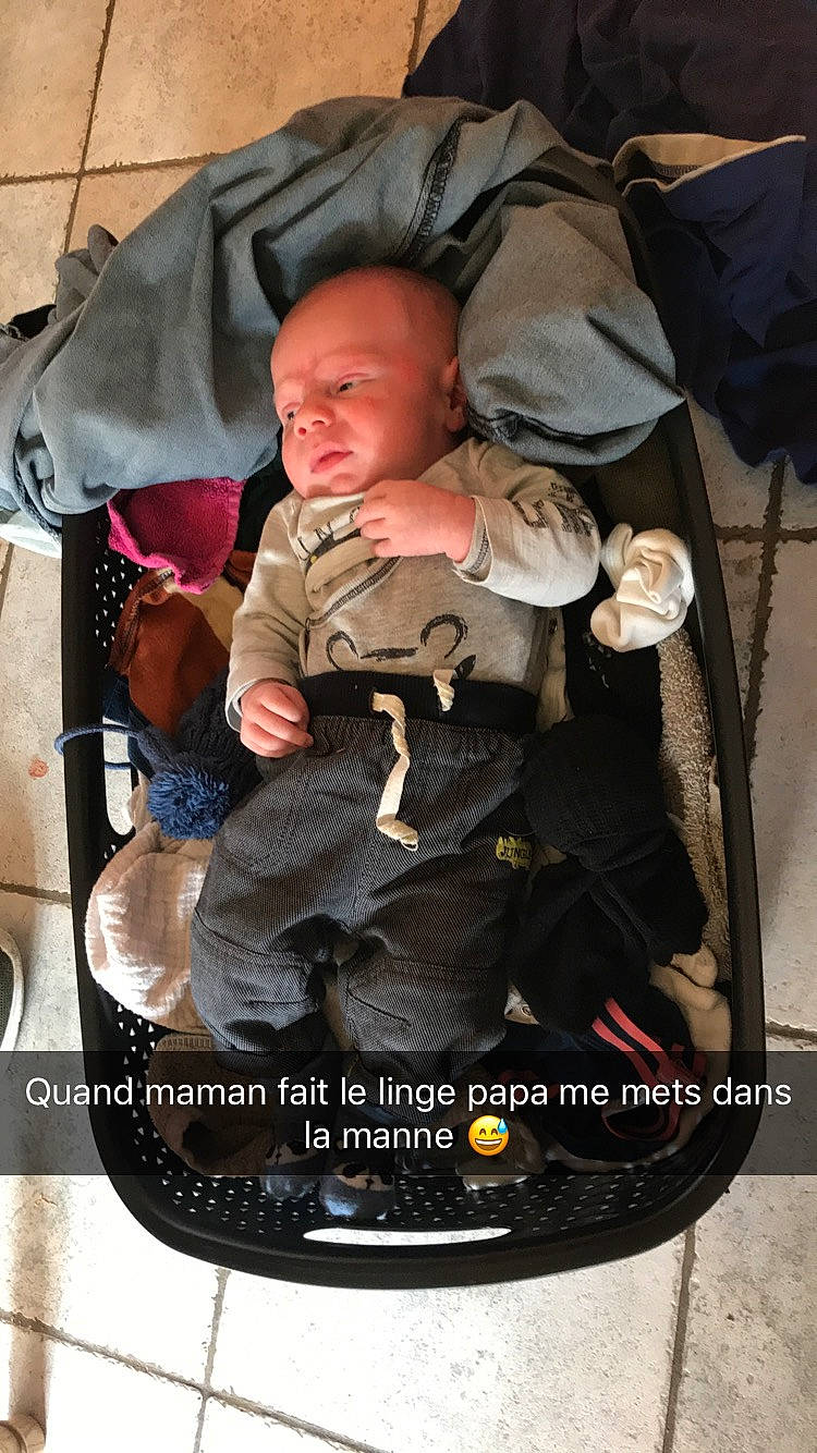 Alexy a rejoint le concours — aidez-le/la à gagner de superbes lots ! baby, baby_carriage, baby_products, car_seat, child, person, photo_caption, product, toddler