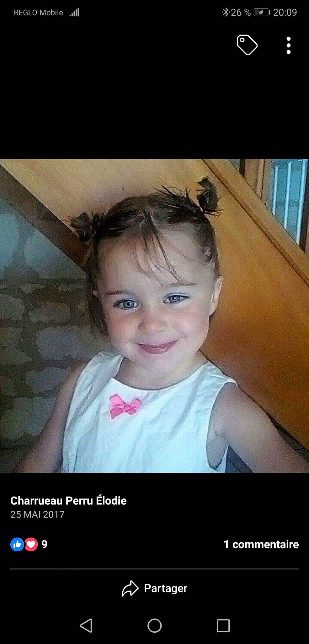 Candice a rejoint le concours — aidez-le/la à gagner de superbes lots ! beauty, cheek, child, chin, eye, eyebrow, face, facial_expression, forehead, hair, hairstyle, head, joy, lip, nose, person, photo_caption, photography, skin, smile