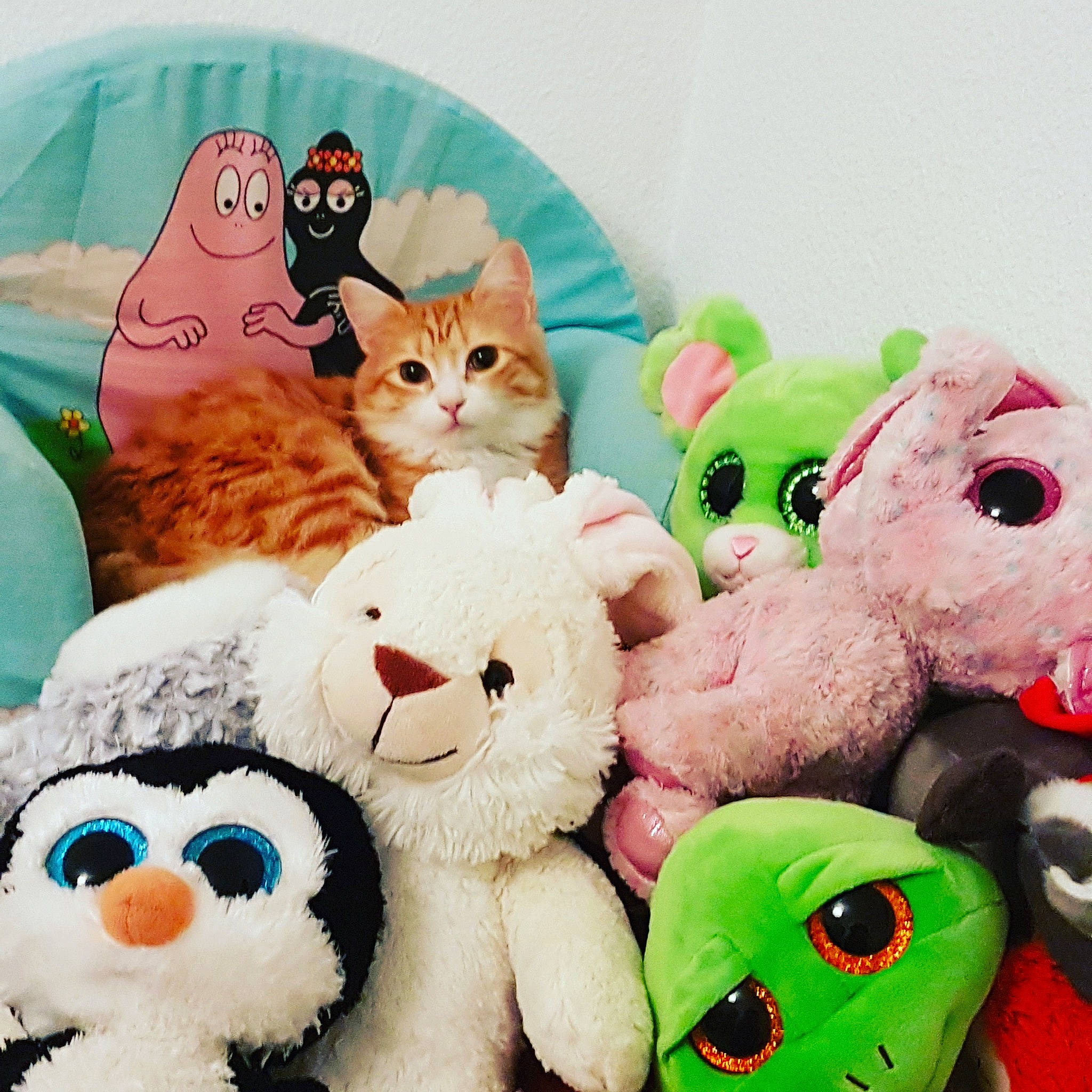 Poopy a rejoint le concours — aidez-le/la à gagner de superbes lots ! cartoon, cat, child, comfort_food, felidae, font, kitten, love, plush, small_to_medium_sized_cats, stuffed_toy, textile, toy, whiskers