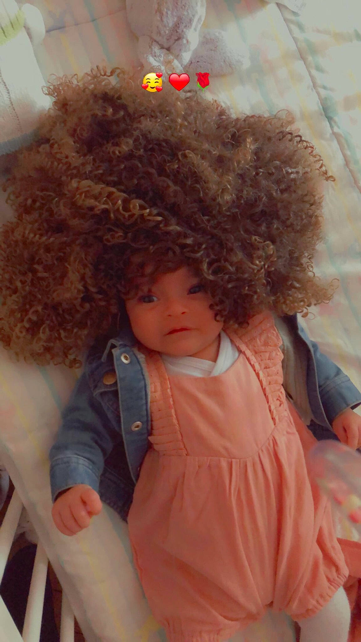 Suzanna a rejoint le concours — aidez-le/la à gagner de superbes lots ! afro, baby_toddler_clothing, black_hair, cap, chin, cool, fur, fur_clothing, hair, hairstyle, head, headgear, jheri_curl, lip, nose, person, ringlet, skin, sleeve, toddler
