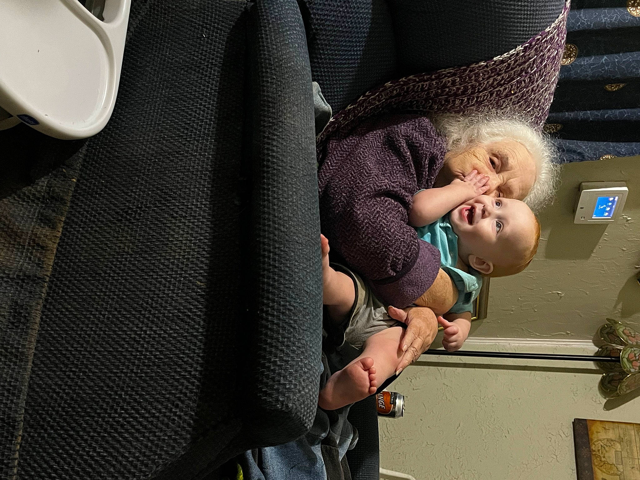 Emryck Zepheryse is registered to the contest to win money with this photo: auto_part, baby, baby_carriage, baby_products, car_seat, car_seat_cover, child, comfort, elbow, family_car, fun, hand, head_restraint, human_leg, luxury_vehicle, person, sitting, toddler, travel, tree