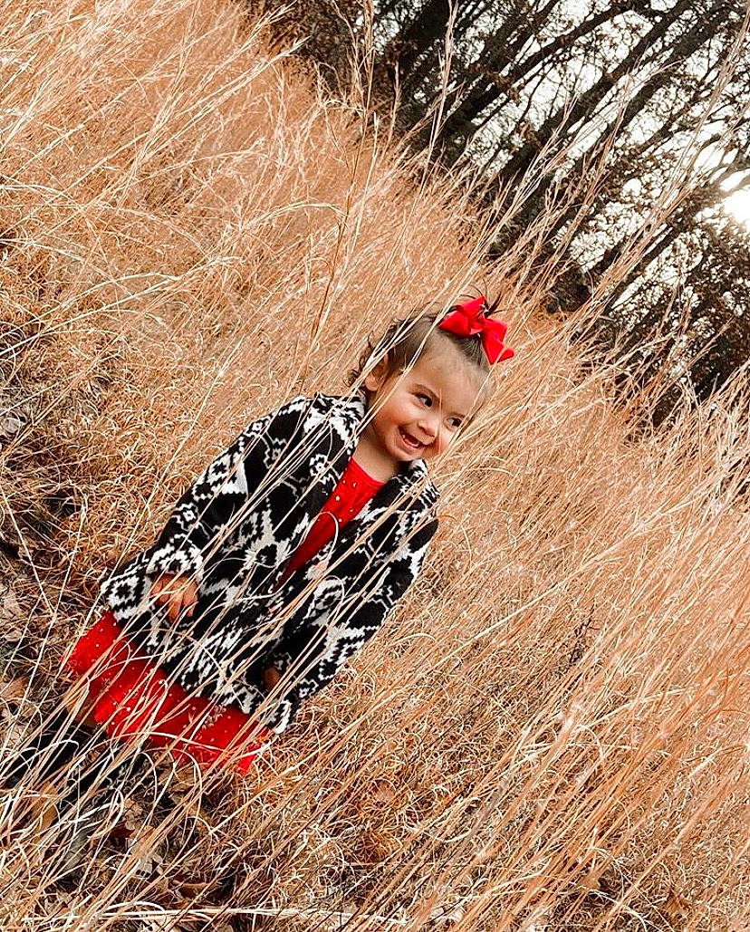 Fraya joined the competition — help win amazing prizes! child, grass, grass_family, grassland, hay, joy, person, photography, plant, plant_community, prairie, straw