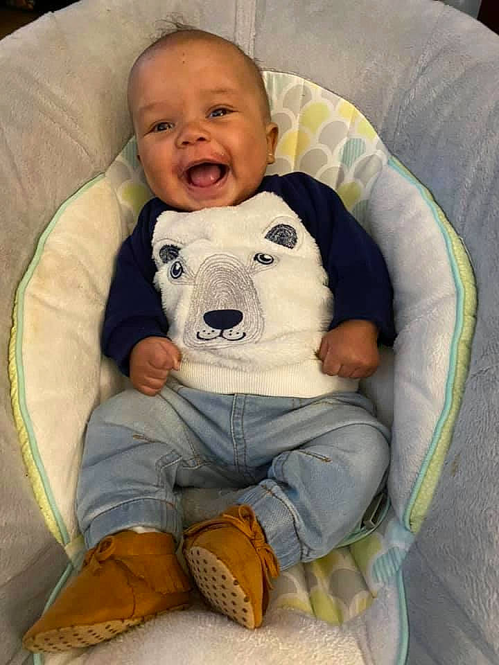 Giovanni is registered to the contest to win money with this photo: baby, baby_products, baby_safety, baby_toddler_clothing, beige, cheek, child, comfort, denim, jeans, lap, linens, mammal, person, pocket, product, sitting, skin, sleeve, sock
