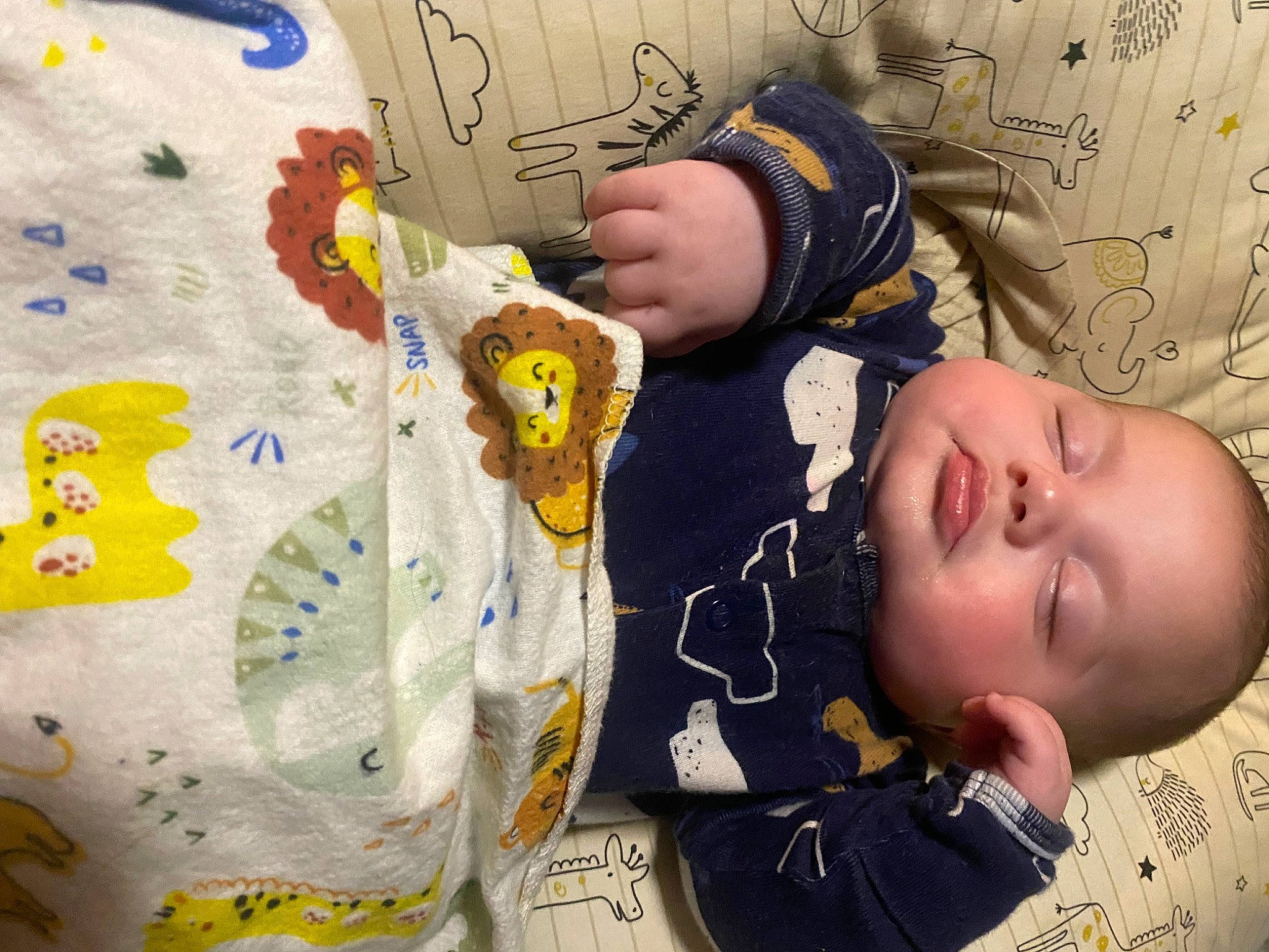 Zander is registered to the contest to win money with this photo: art, baby, baby_products, baby_toddler_clothing, cheek, child, craft, gesture, hand, happy, jewellery, linens, pattern, person, product, room, textile, toddler, visual_arts, wood