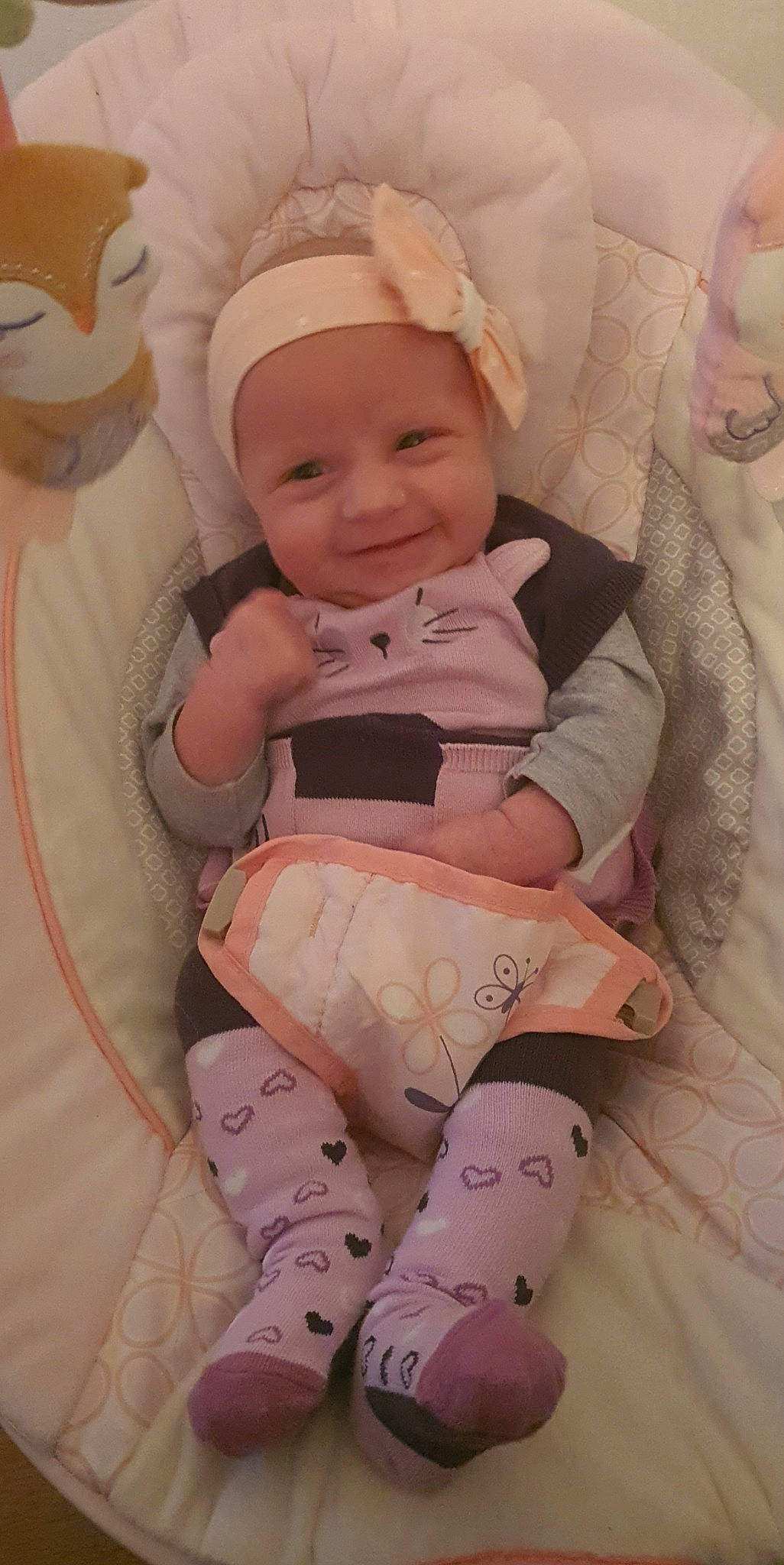 Kamëlia participe au concours pour gagner de l'argent avec cette photo : baby, baby_products, baby_toddler_clothing, cheek, child, headwear, joy, person, pink, product, toddler