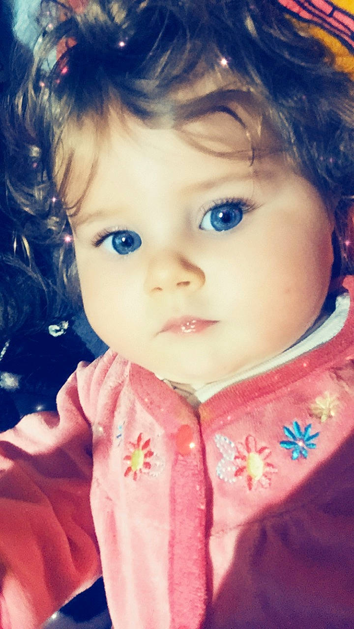 Zoey participe au concours pour gagner de l'argent avec cette photo : baby, beauty, brown_hair, cheek, child, chin, close_up, cool, eye, eyebrow, face, forehead, hair, head, iris, lip, nose, person, pink, skin