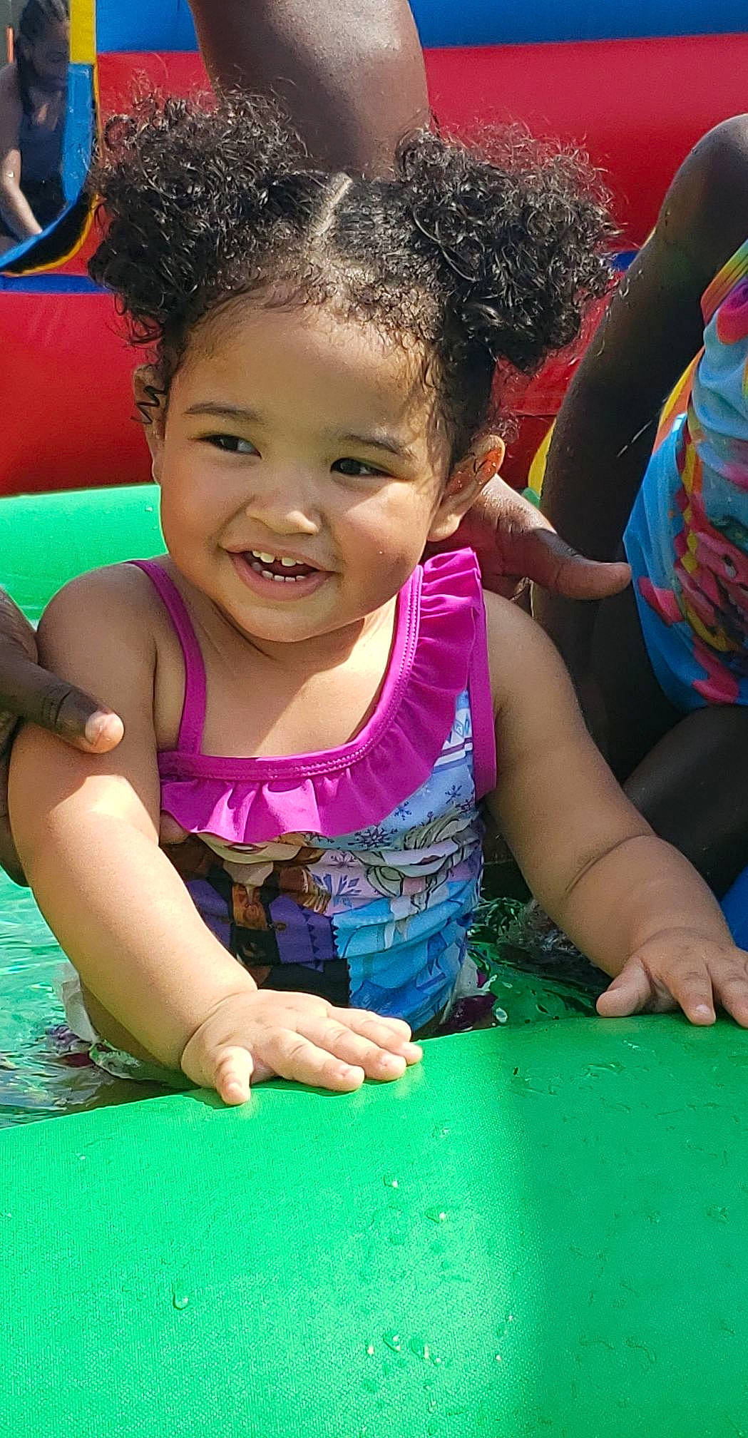 Cataleya is registered to the contest to win money with this photo: adaptation, arm, baby_toddler_clothing, face, facial_expression, fun, grass, green, hairstyle, happy, head, joy, leisure, mouth, person, pink, product, skin, smile, summer