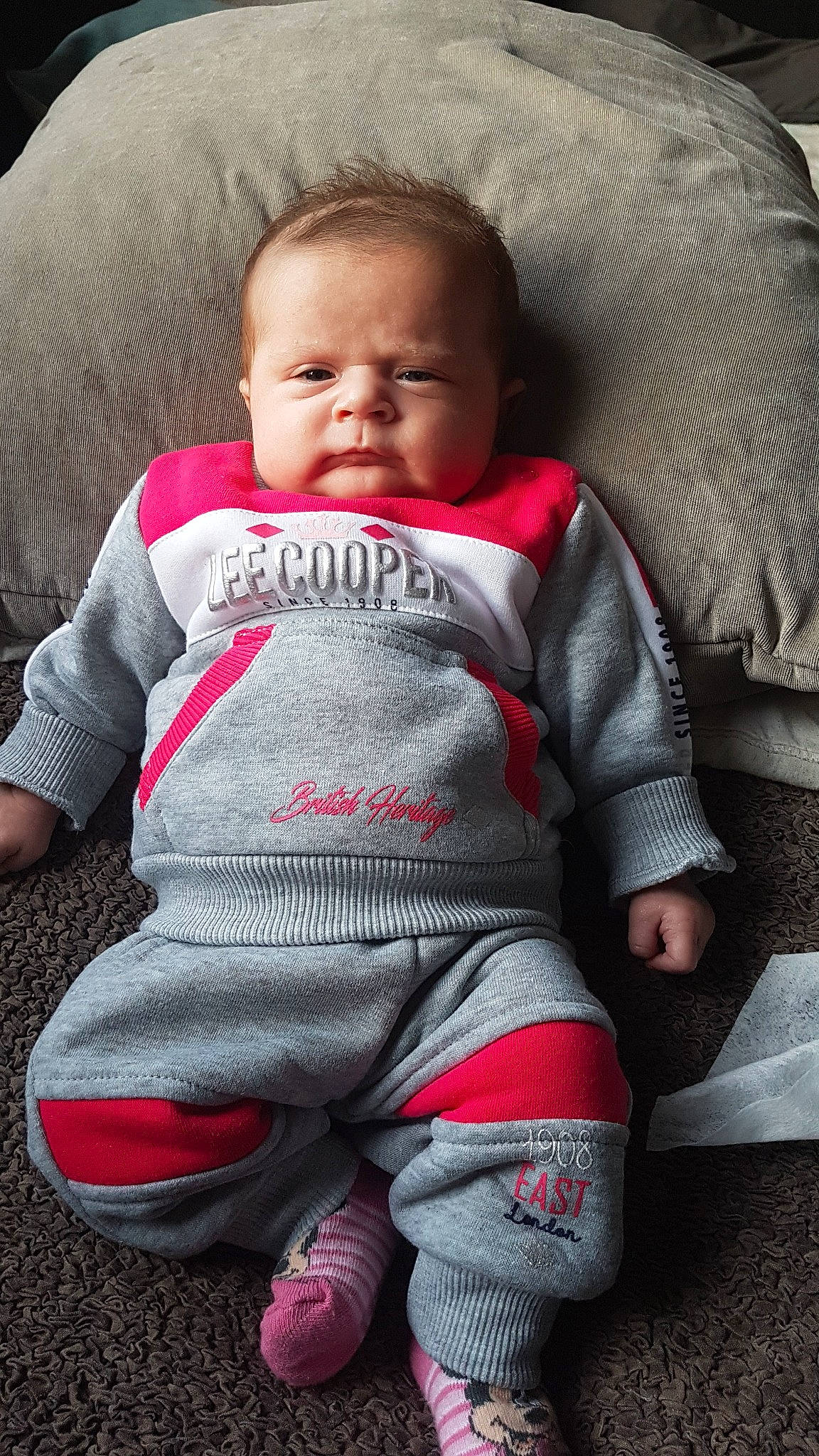 Fransceca-maria participe au concours pour gagner de l'argent avec cette photo : baby, baby_in_car_seat, cheek, child, comfort, person, sitting, skin, toddler