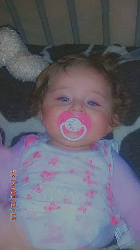 Franscecamaria a rejoint le concours — aidez-le/la à gagner de superbes lots ! baby, birth, cheek, child, face, facial_expression, lip, mouth, nose, person, smile, toddler