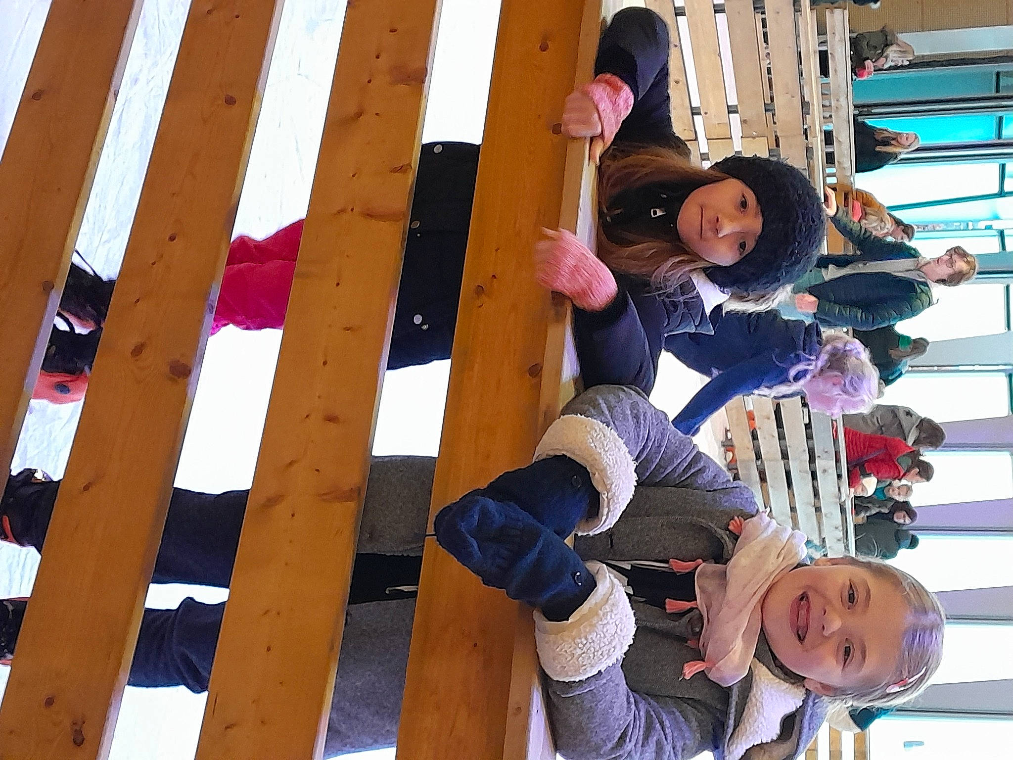 Cyrielle participe au concours pour gagner de l'argent avec cette photo : child, fun, happy, hat, headwear, joy, leisure, magenta, person, purple, recreation, smile, toddler, travel, wood