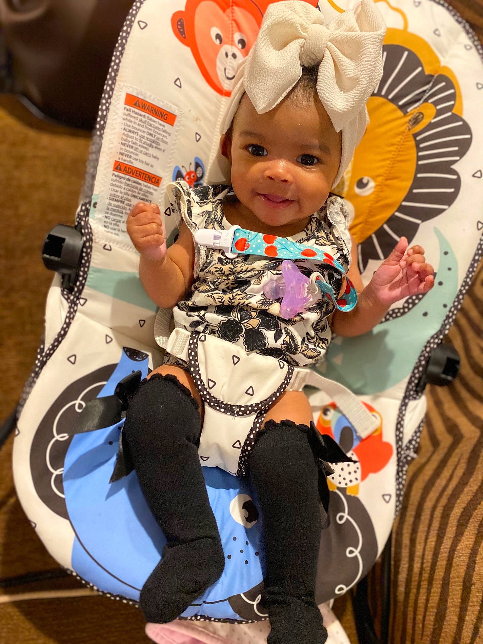 Gloria is registered to the contest to win money with this photo: art, baby, baby_carriage, baby_products, baby_toddler_clothing, car_seat, cheek, comfort, cool, event, fictional_character, fun, happy, human_body, person, personal_protective_equipment, service, sleeve, t_shirt, toddler