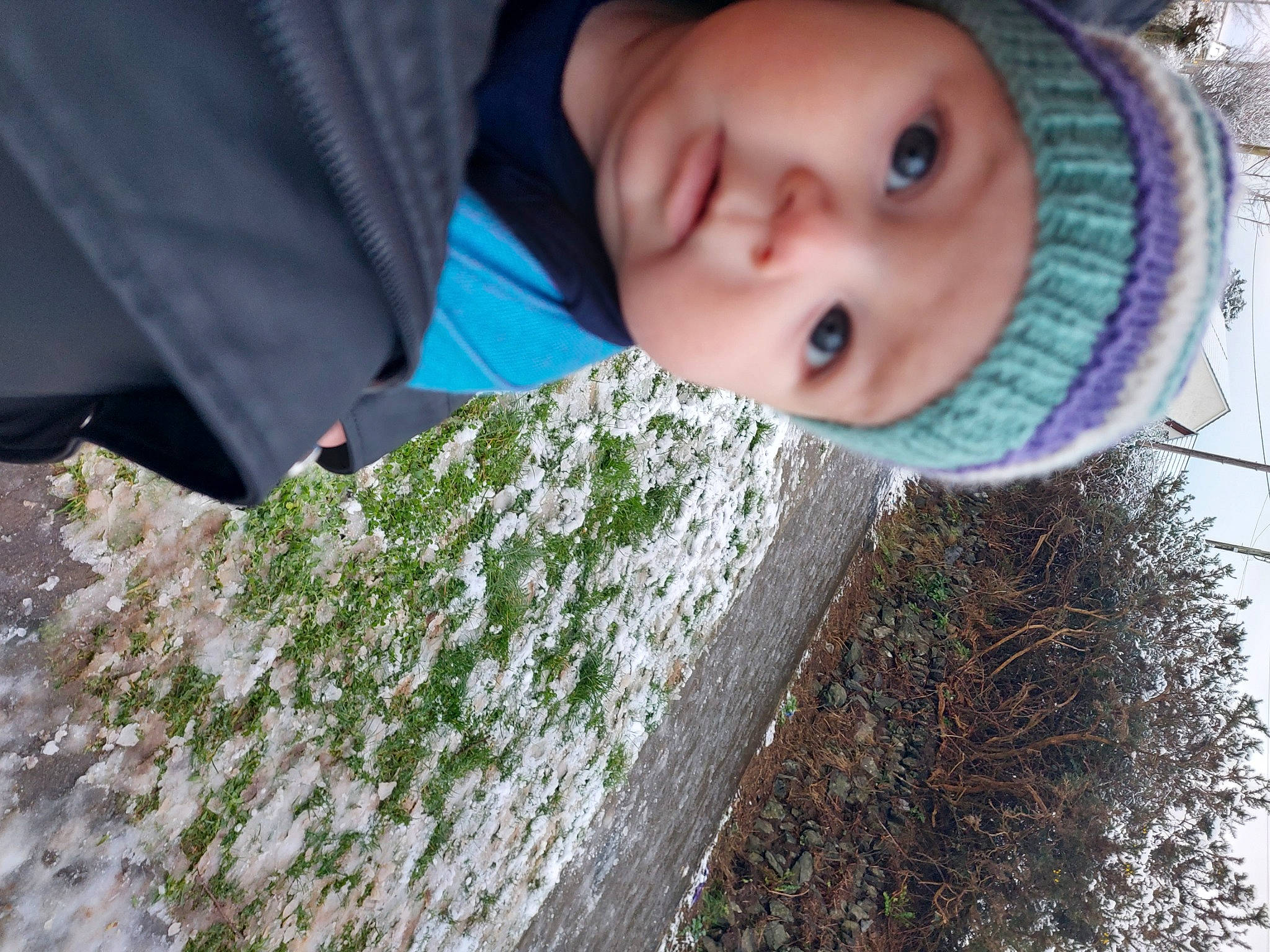 Beauden is registered to the contest to win money with this photo: baby, child, close_up, electric_blue, face, fun, grass, happy, hat, head, headwear, leaf, leisure, nose, outerwear, people_in_nature, person, plant, toddler, tree