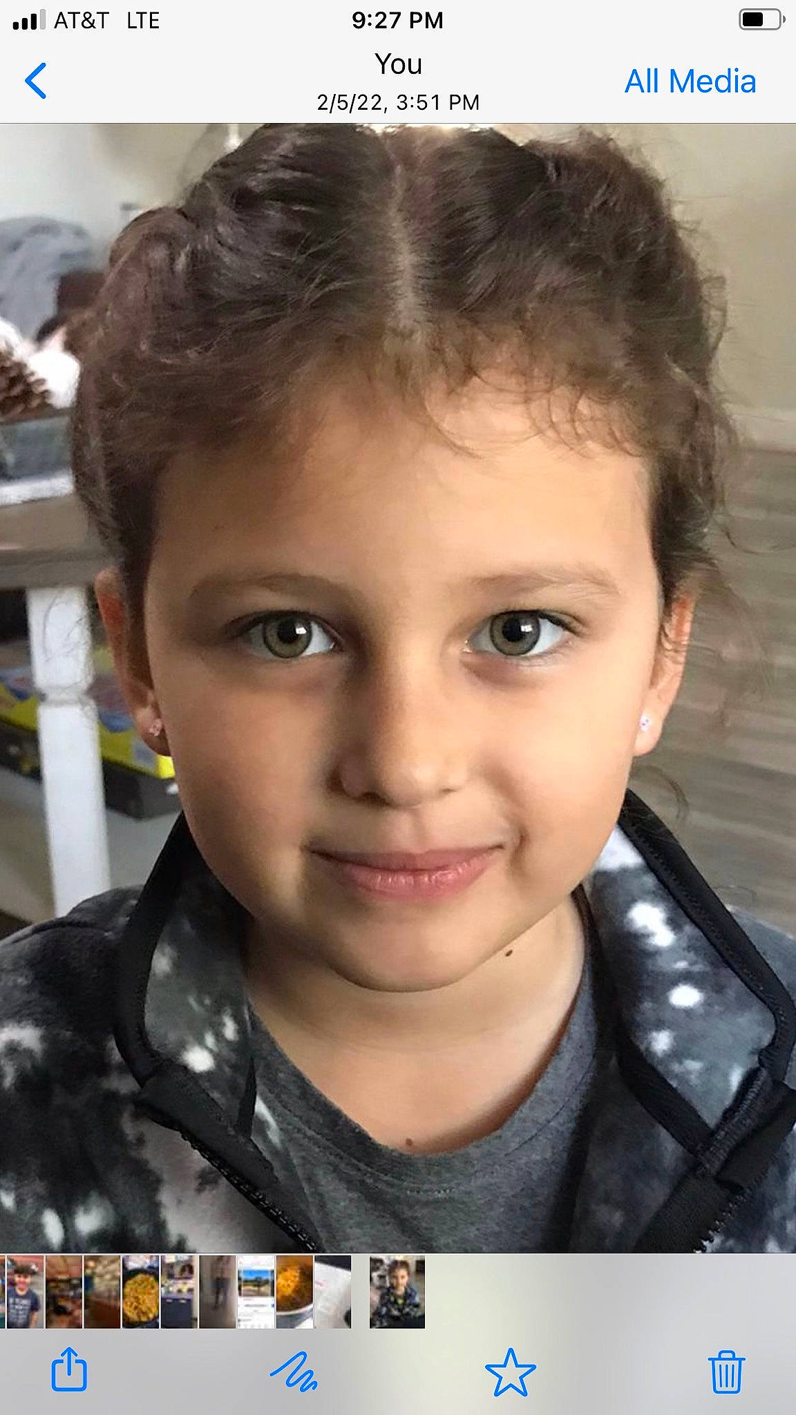 Miranda is registered to the contest to win money with this photo: blurred, cheek, child, chin, ear, eyebrow, eyelash, face, facial_expression, flash_photography, forehead, fun, happy, iris, jaw, joy, lip, nose, person, skin