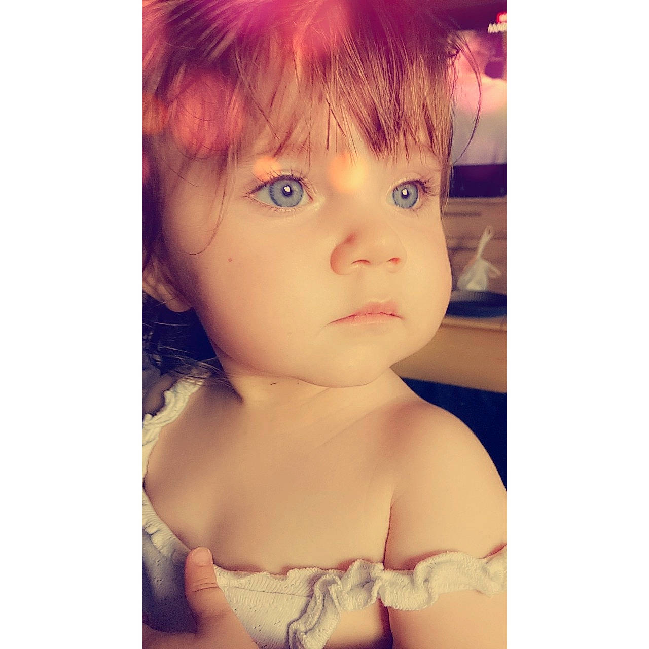 Laurena participe au concours pour gagner de l'argent avec cette photo : beauty, blond, cheek, child, chin, cool, eye, eyebrow, face, forehead, hair, hairstyle, head, human, lip, nose, person, pink, selfie, skin