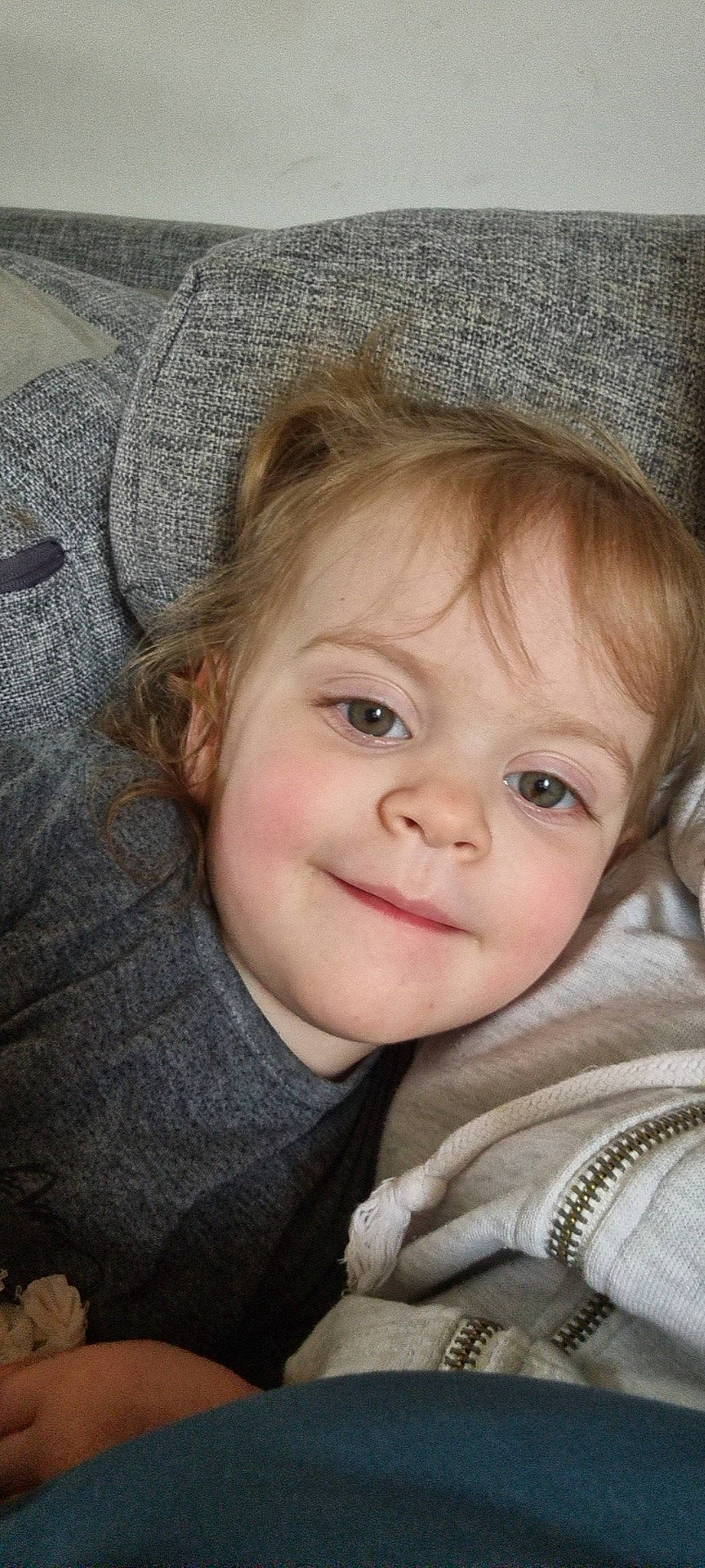 Lily participe au concours pour gagner de l'argent avec cette photo : baby, cheek, child, chin, eye, eyebrow, face, flash_photography, hair, happy, hat, iris, joy, lip, nose, organ, outerwear, person, skin, smile