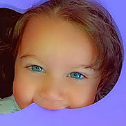 Anna participe au concours pour gagner de l'argent avec cette photo : child, face, eyes, smile, heart_emoji, purple, cutout, closeup, playful, innocent, happy, young, portrait, cute, expression, background, colorful, hair, skin, person