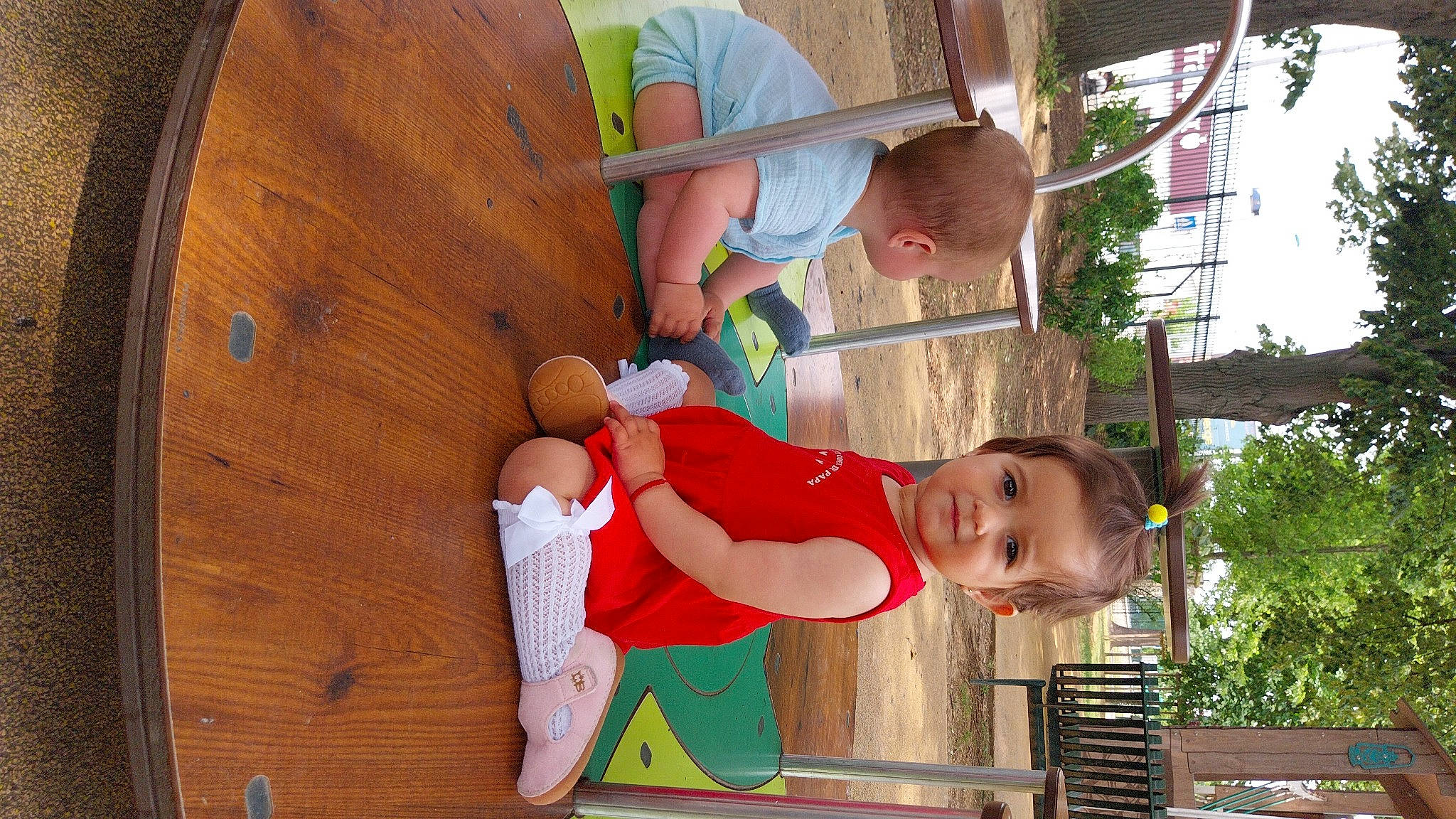 Brian participe au concours pour gagner de l'argent avec cette photo : baby_toddler_clothing, child, event, fun, happy, hardwood, hat, leisure, person, plant, play, recreation, shorts, smile, t_shirt, thigh, toddler, tree, vacation, wood