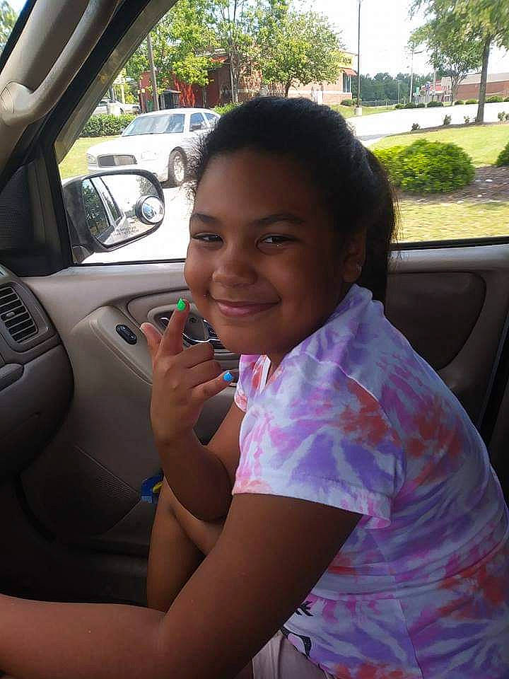 Makalah joined the competition — help win amazing prizes! black_hair, car, car_seat, child, driving, family_car, finger, joy, nose, person, plant, skin, smile, subcompact_car, toddler, vacation, vehicle, vehicle_door