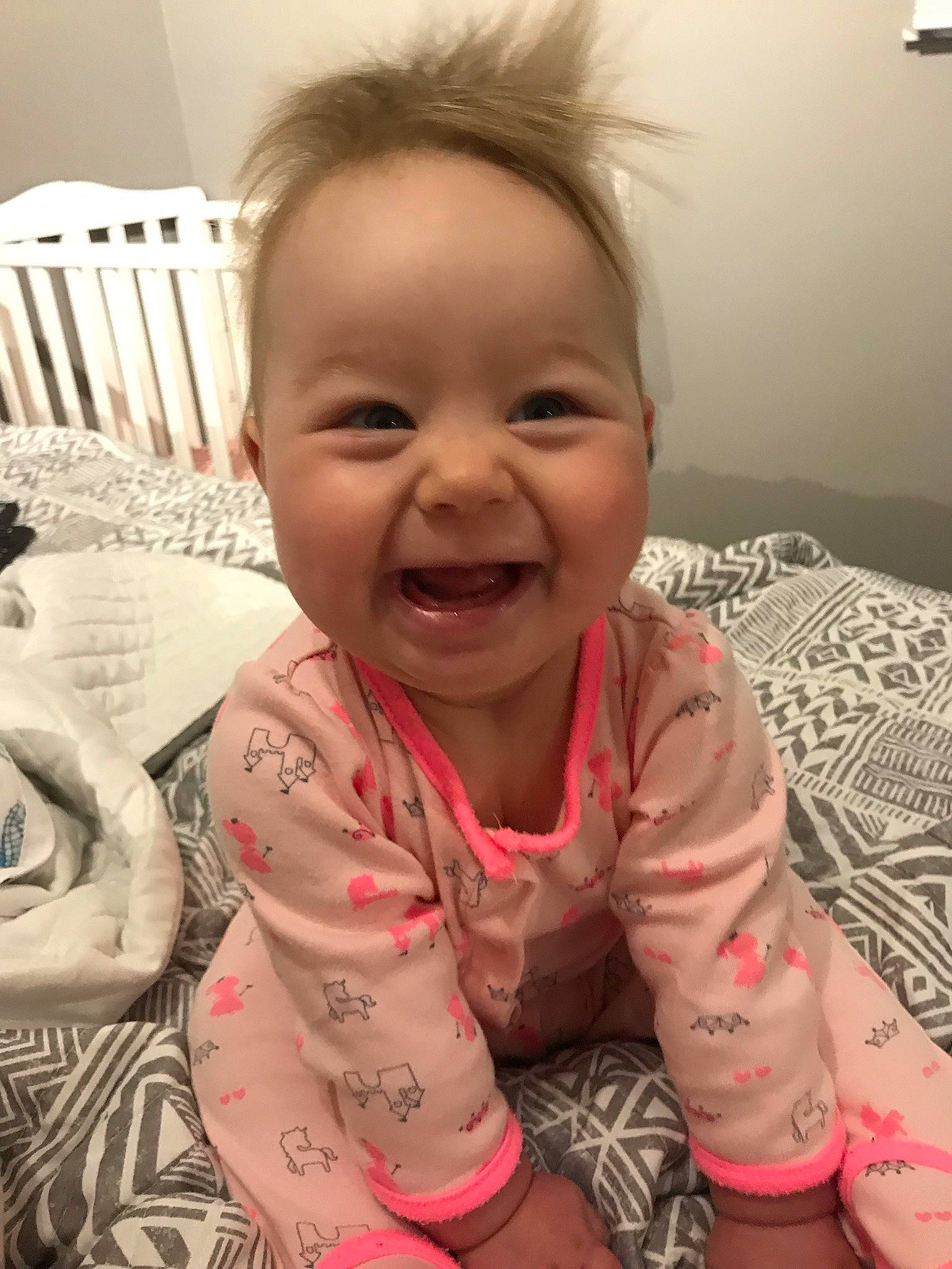 Ramona is registered to the contest to win money with this photo: arm, cheek, child, chin, eyebrow, face, facial_expression, forehead, hair, happy, head, joy, lip, mouth, nose, organ, person, pink, skin, smile