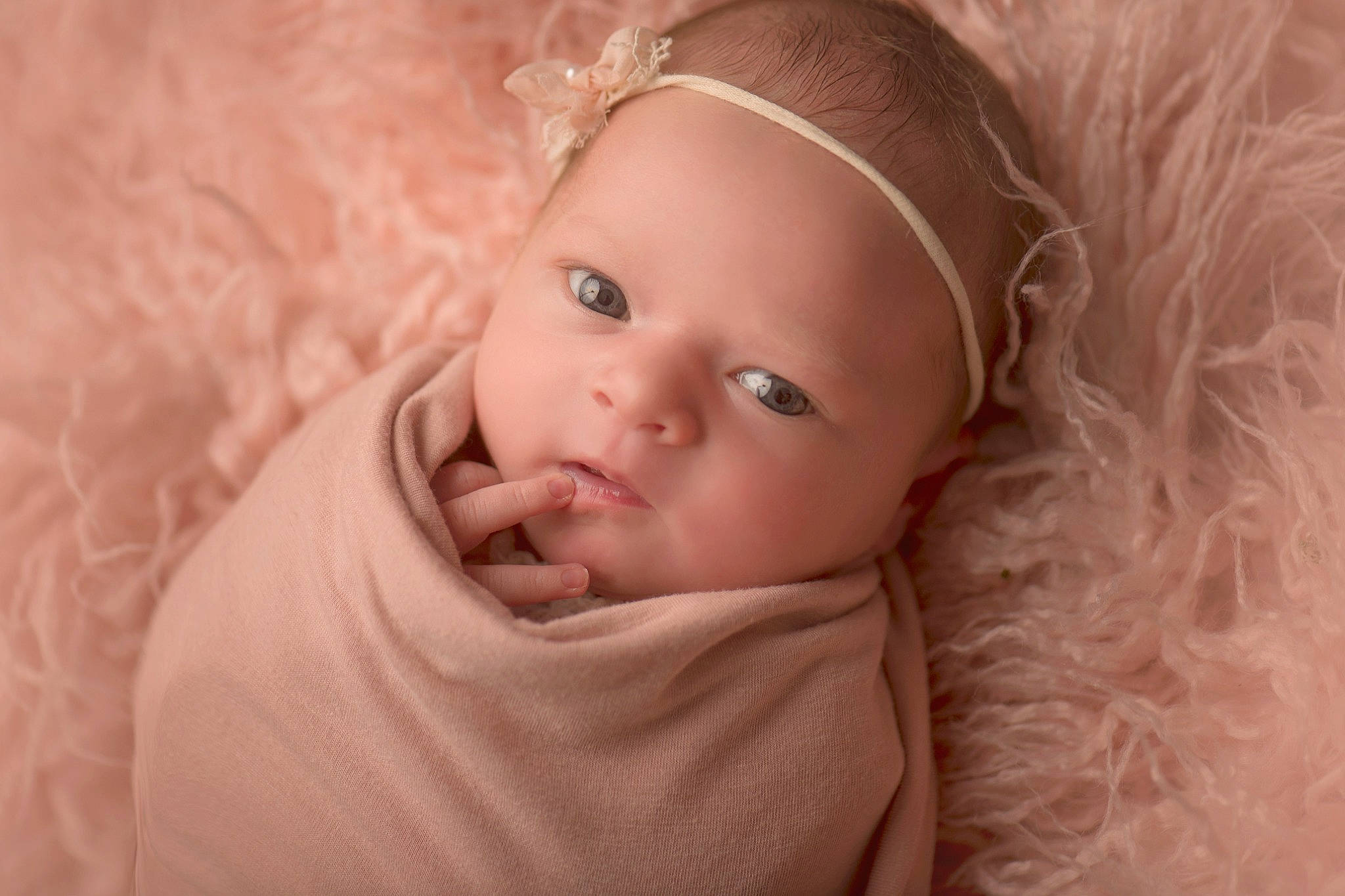 Rose participe au concours pour gagner de l'argent avec cette photo : baby, baby_toddler_clothing, cheek, child, comfort, ear, eyelash, fashion_accessory, flash_photography, grass, happy, headband, human_body, iris, jewellery, lip, mouth, neck, nose, person
