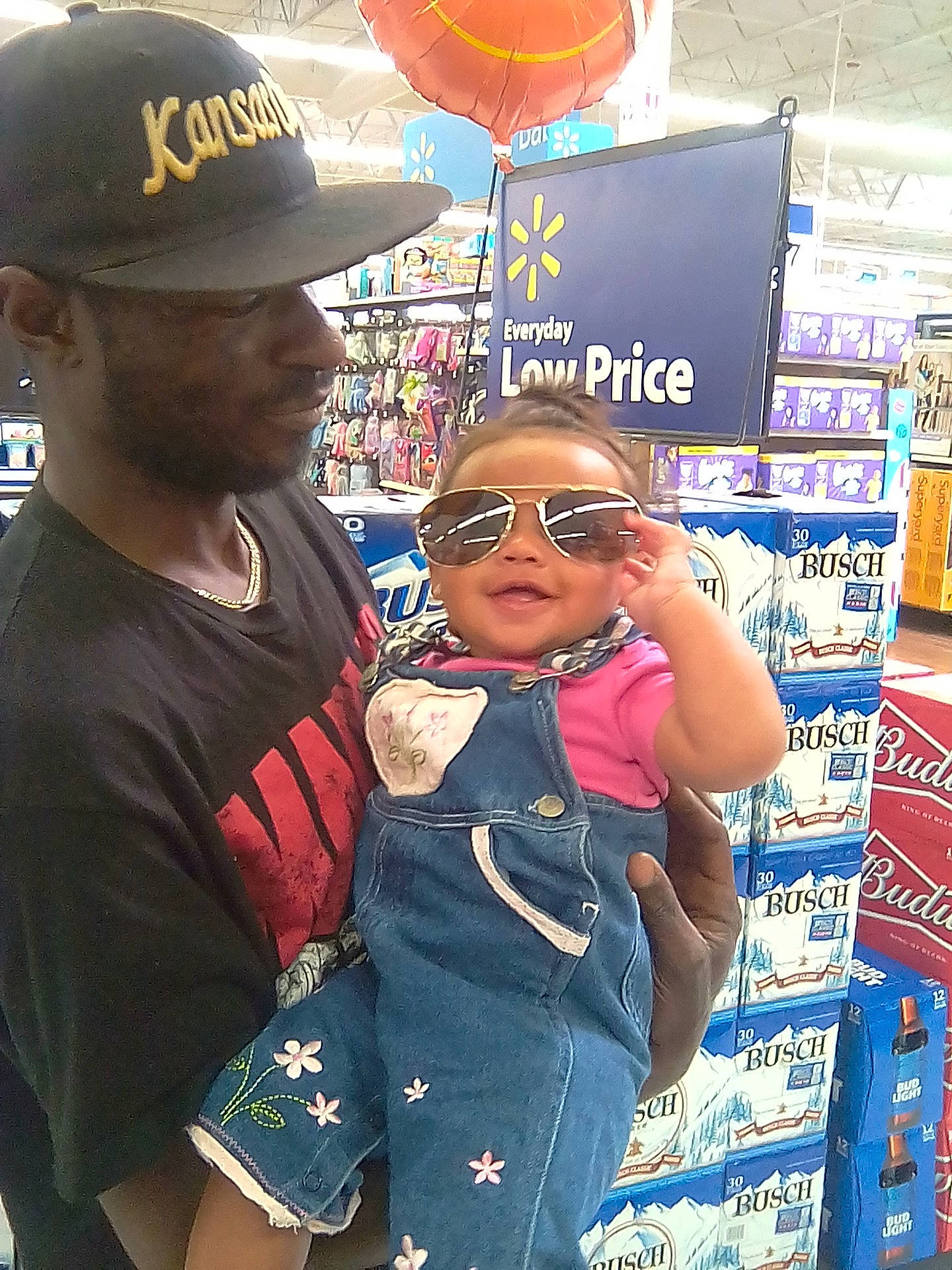 Annika is registered to the contest to win money with this photo: child, cool, fun, headwear, product