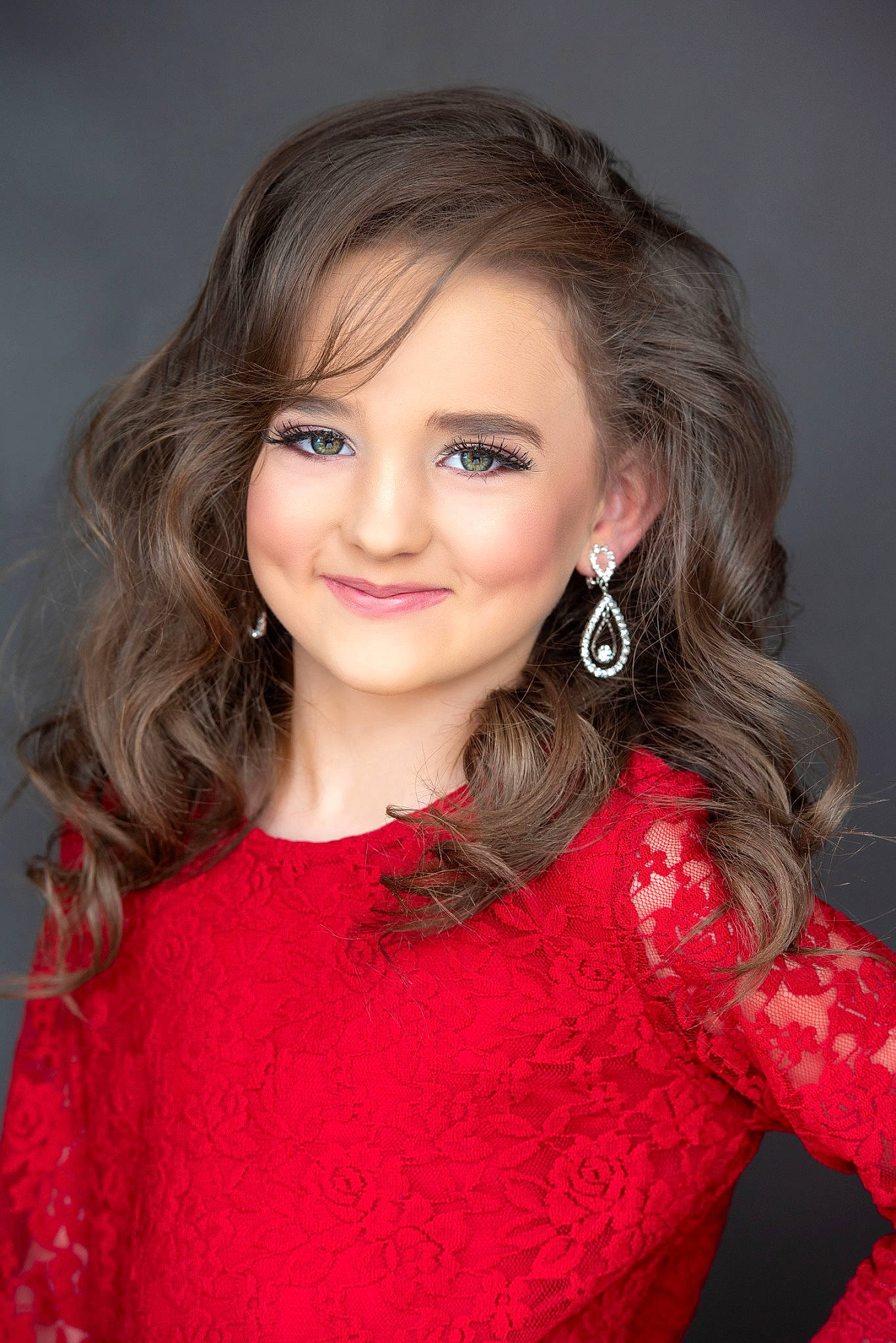 Rylann is registered to the contest to win money with this photo: beauty, blond, brown_hair, cheek, child, child_model, chin, eyebrow, face, hair, hairstyle, head, iris, joy, lady, lip, long_hair, makeover, person, portrait