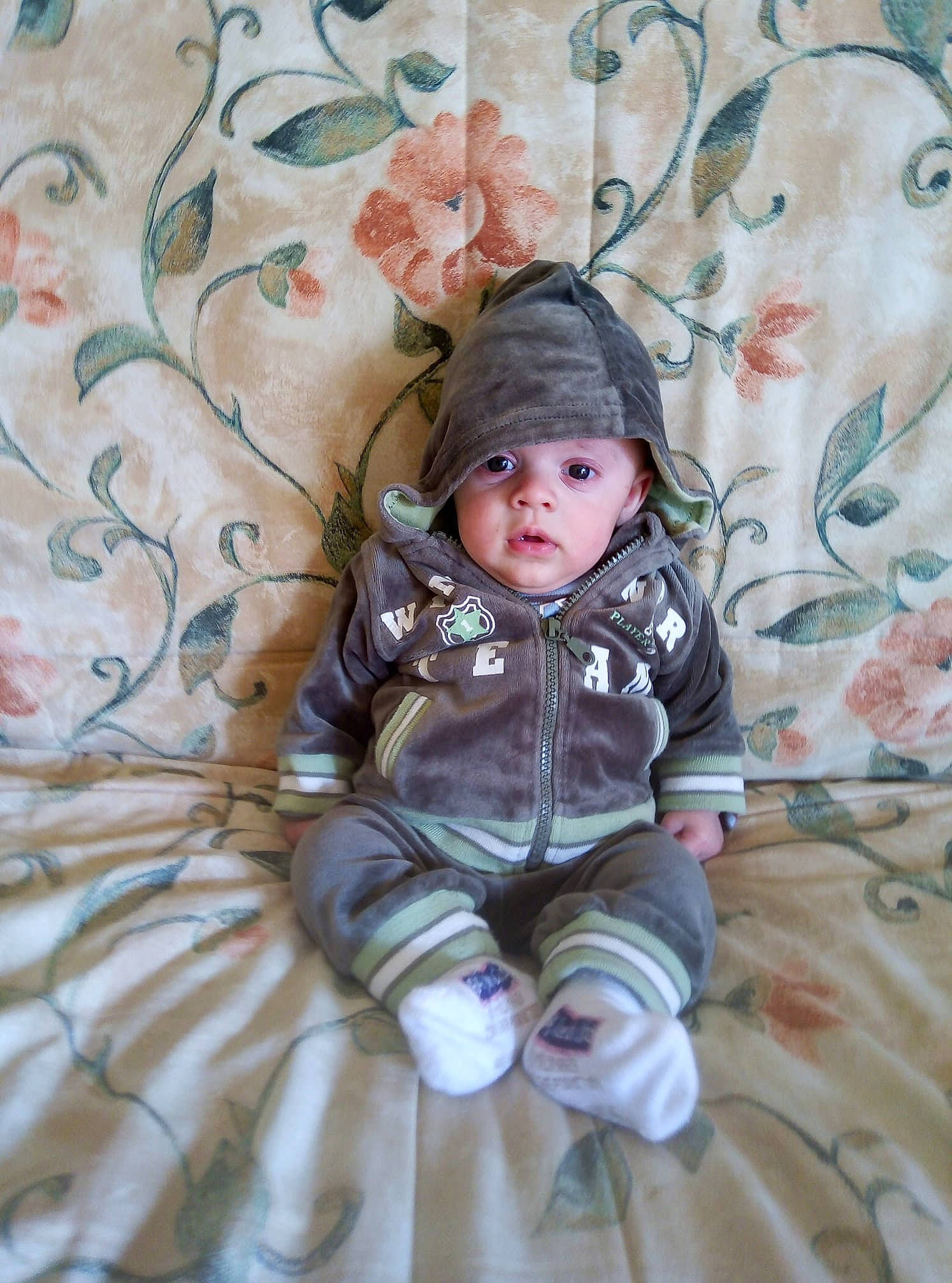 Daryl a rejoint le concours — aidez-le/la à gagner de superbes lots ! baby, cheek, child, person, toddler