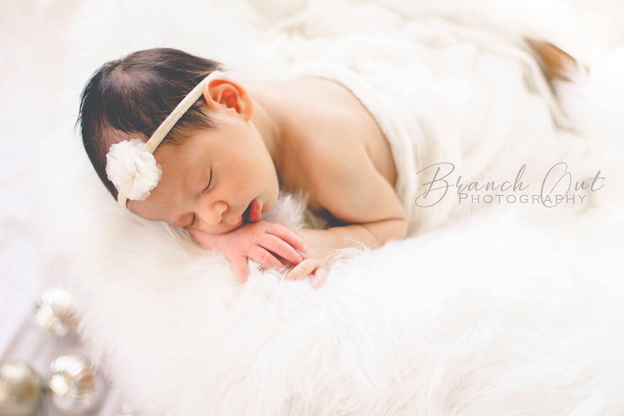Mazikeen is registered to the contest to win money with this photo: baby, baby_sleeping, bedtime, child, ear, hair_accessory, happy, headband, headpiece, nap, person, photograph, photography, portrait_photography, skin, sleep, toddler
