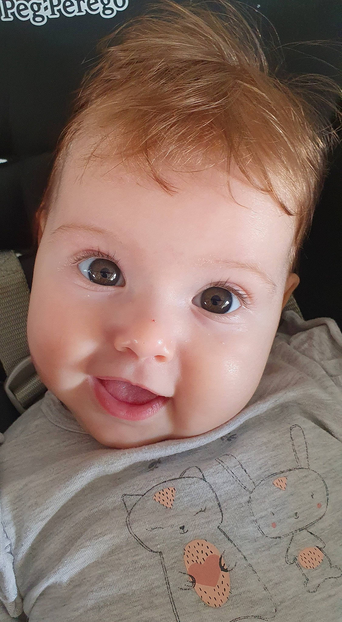 Eva a rejoint le concours — aidez-le/la à gagner de superbes lots ! baby, beauty, blond, cheek, child, chin, close_up, eye, eyebrow, face, forehead, hair, head, iris, lip, mouth, nose, organ, person, skin