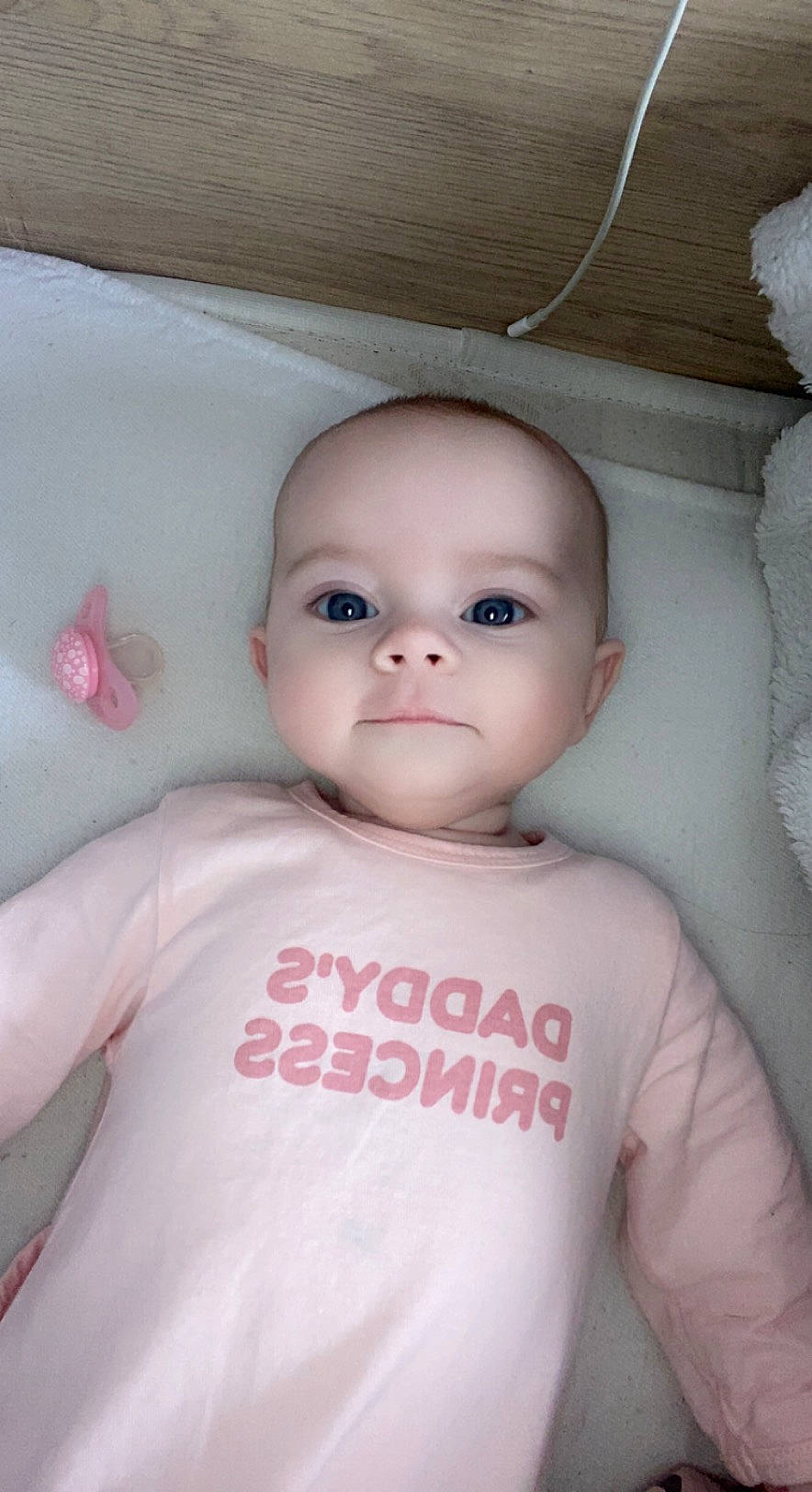 Lyana participe au concours pour gagner de l'argent avec cette photo : baby, baby_toddler_clothing, cheek, child, chin, doll, eye, eyelash, forehead, happy, head, iris, lip, nose, person, pink, skin, sleeve, t_shirt, toddler