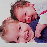 Mia is registered to the contest to win money with this photo: