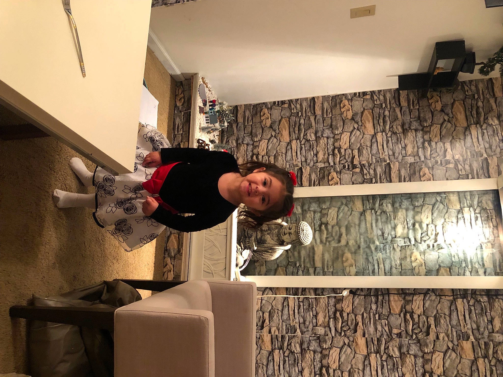 Ximena is registered to the contest to win money with this photo: art, automotive_design, ceiling, comfort, couch, event, eyewear, flooring, font, hardwood, interior_design, joy, person, plaster, room, shelving, sitting, visual_arts, wall, wood