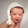 Eliott participe au concours pour gagner de l'argent avec cette photo : baby, newborn, infant, hat, smile, face, skin, closeup, portrait, resting, sleepy, cozy, soft, cute, child, expression, headwear, peaceful, newborn_hat, texture