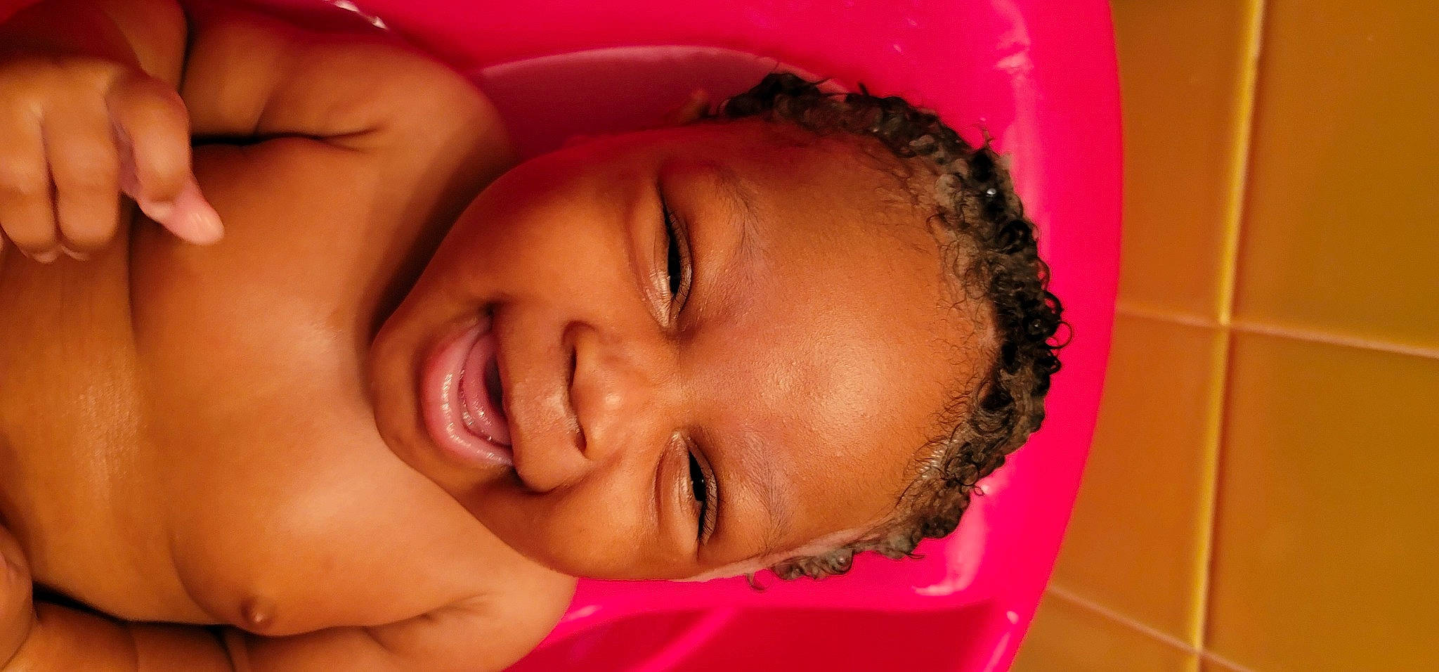 Zariya is registered to the contest to win money with this photo: black_hair, cheek, chin, eye, eyebrow, eyelash, face, forehead, happy, head, headgear, human_body, lip, mouth, neck, nose, person, pink, skin, smile