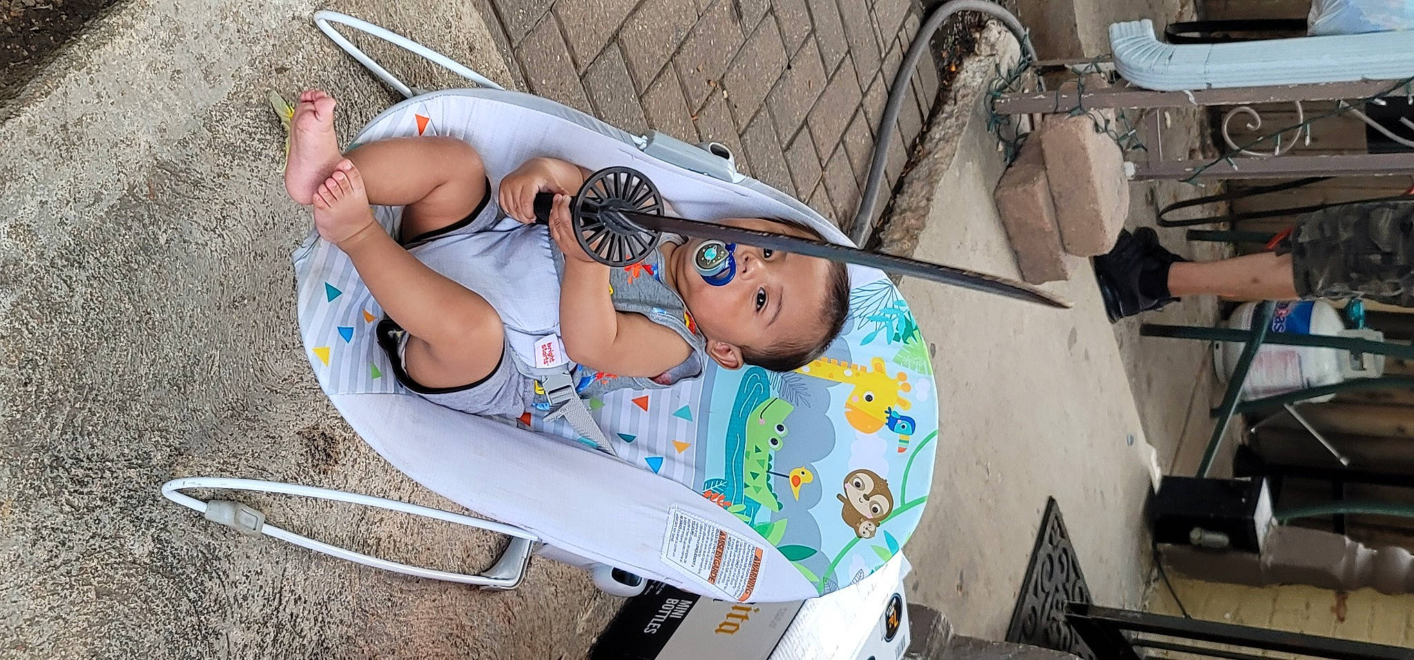 Jaziel is registered to the contest to win money with this photo: art, automotive_design, cool, eyewear, fashion, fun, glasses, graffiti, headgear, human, human_leg, leisure, person, public_space, recreation, sidewalk, sitting, street_fashion, sunglasses, thigh