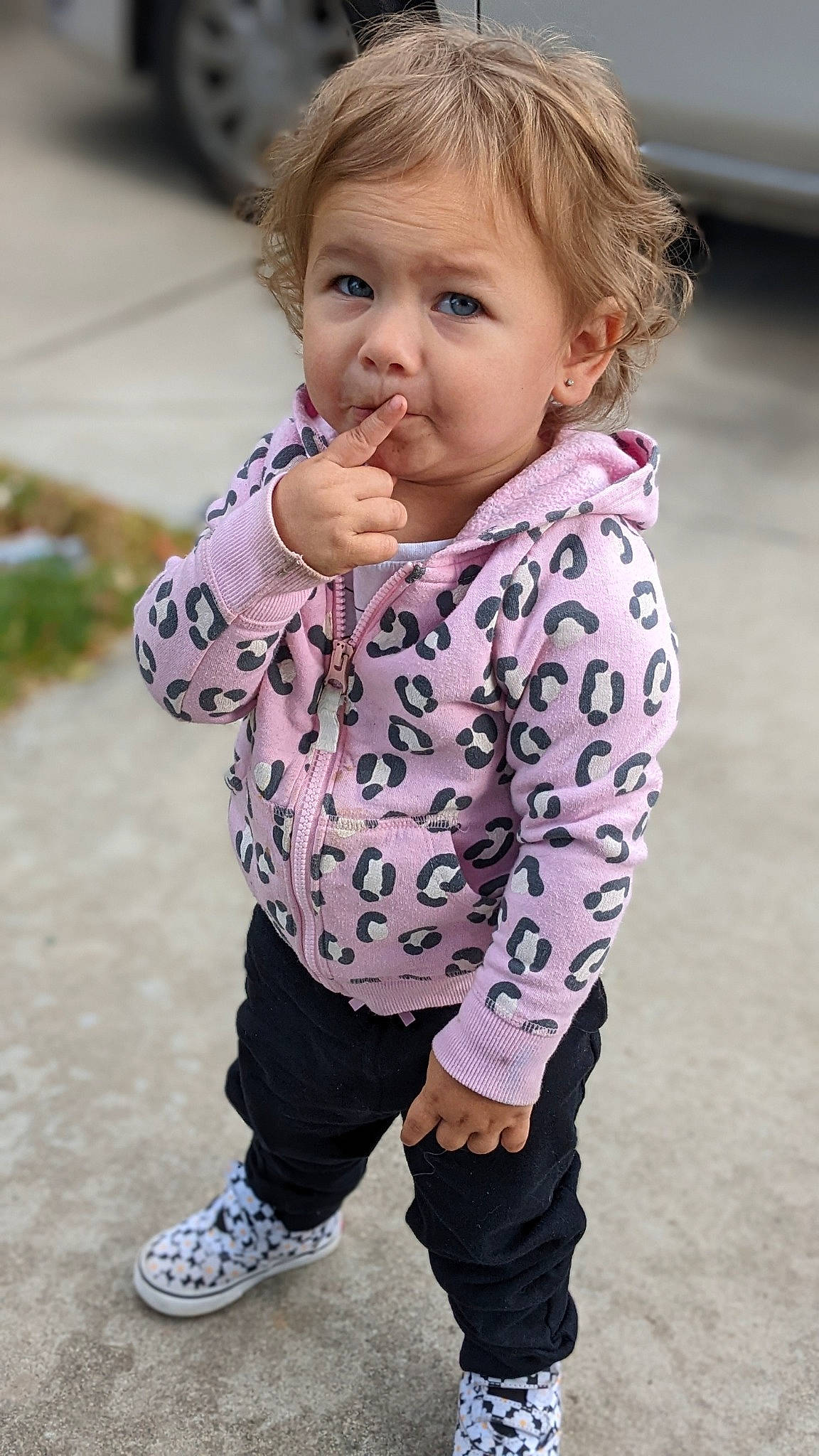Lilah is registered to the contest to win money with this photo: baby, baby_toddler_clothing, beauty, cheek, hair, hand, happy, head, human_body, lip, nose, outerwear, people, person, pink, plant, shoe, skin, sleeve, sneakers
