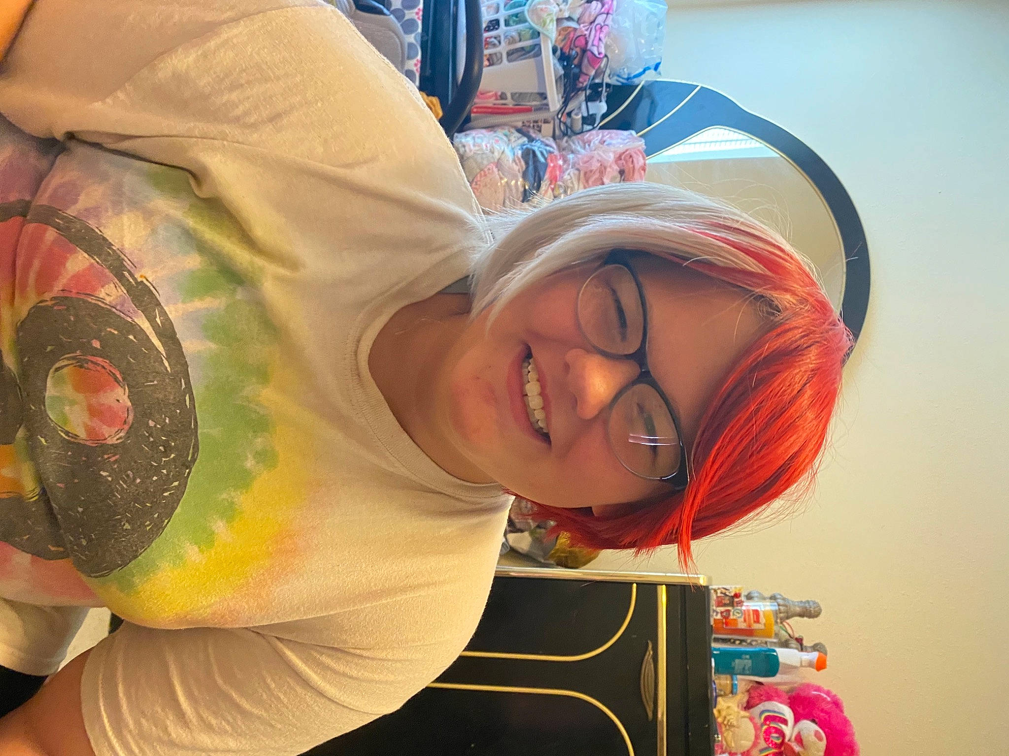 Cloey is registered to the contest to win money with this photo: chest, chin, comfort, cool, elbow, eye, eyelash, eyewear, fun, glasses, happy, head, headgear, joy, lip, mouth, neck, person, skin, sleeve