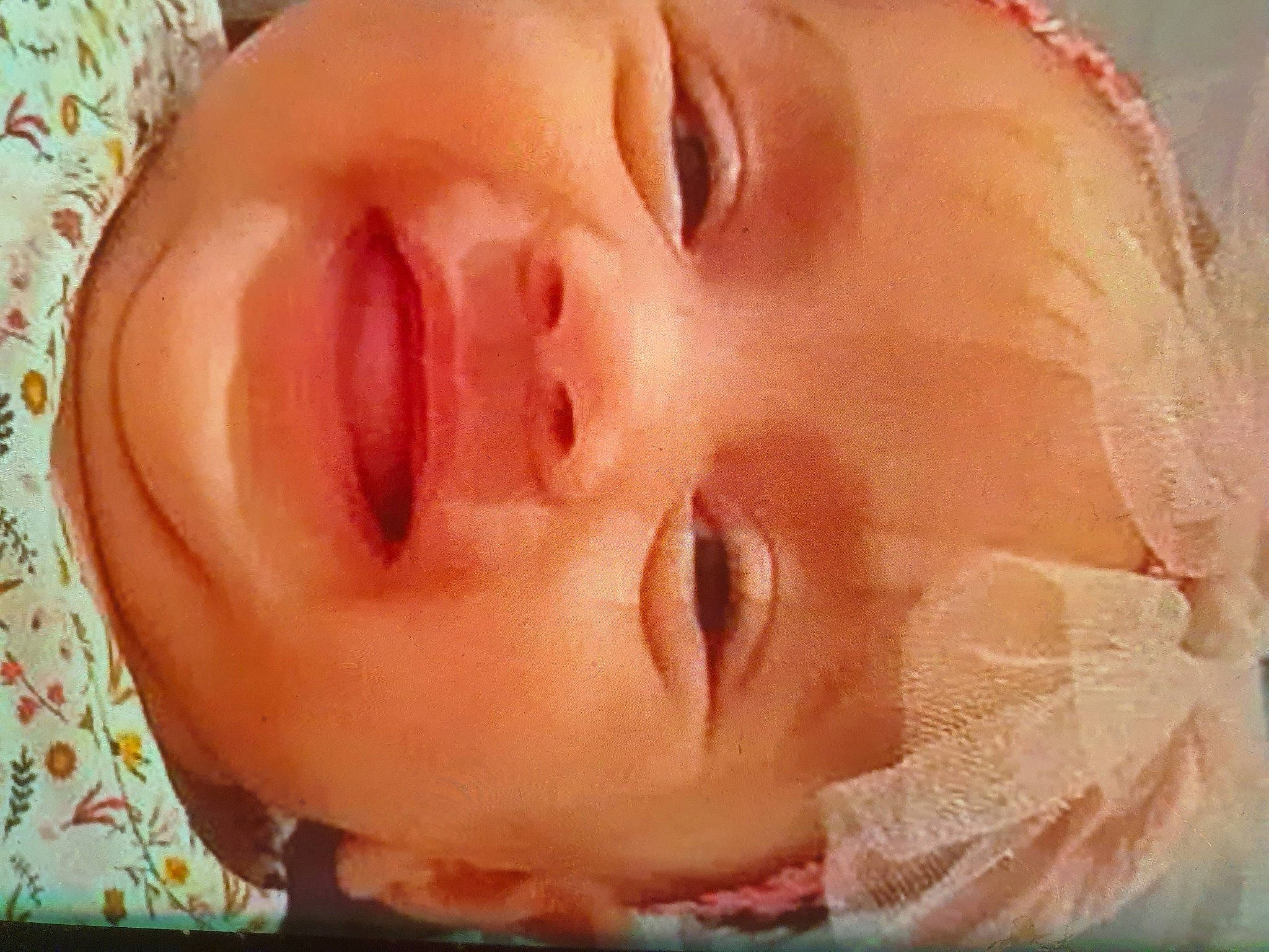 Rim a rejoint le concours — aidez-le/la à gagner de superbes lots ! baby, cheek, chin, ear, eye, eyebrow, eyelash, face, forehead, happy, head, headgear, iris, jaw, lip, mouth, neck, nose, person, skin