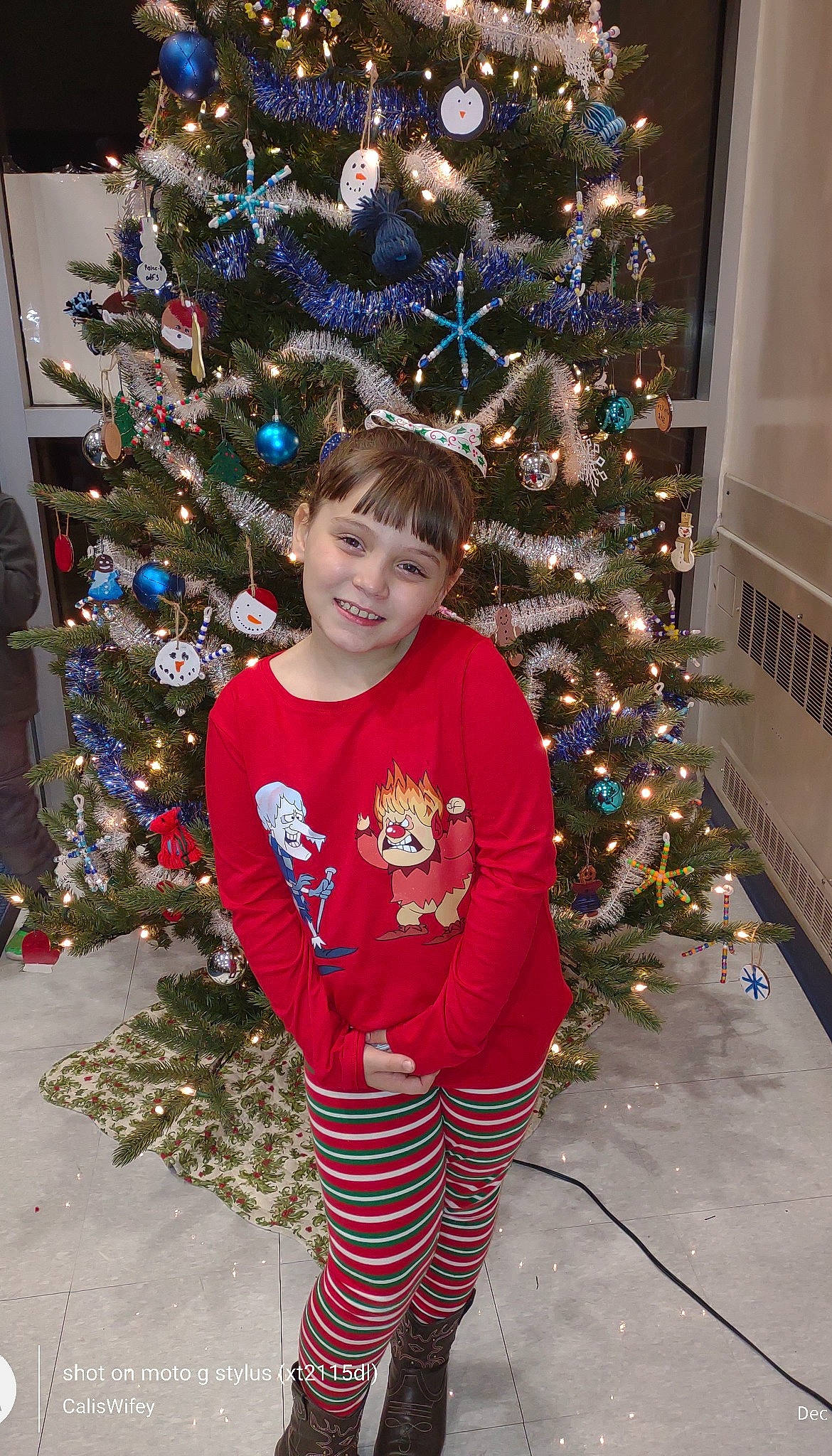 Merella joined the competition — help win amazing prizes! active_pants, baby_toddler_clothing, christmas, christmas_decoration, christmas_ornament, christmas_tree, event, evergreen, fun, happy, holiday, holiday_ornament, joy, leaf, ornament, person, sleeve, smile, standing, toddler