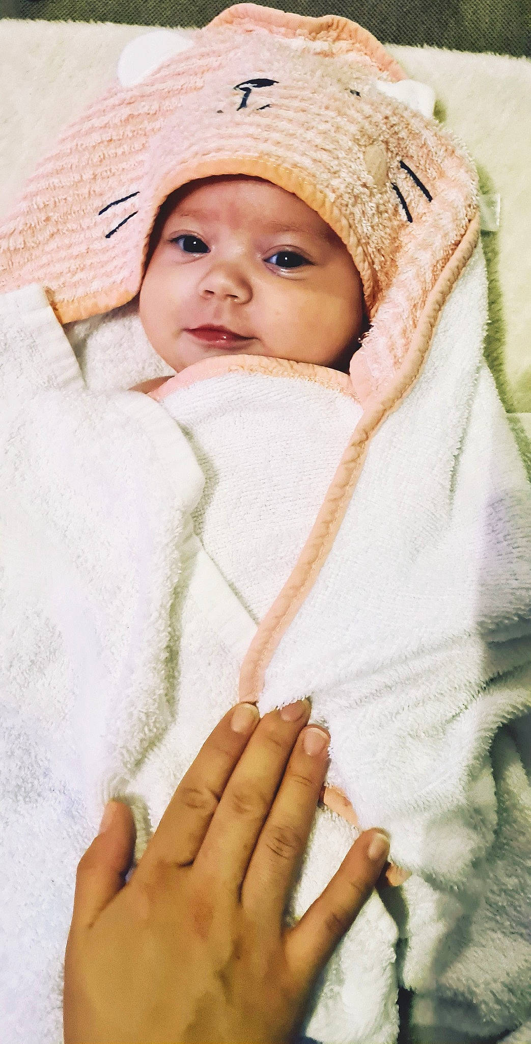 Nora participe au concours pour gagner de l'argent avec cette photo : baby, baby_sleeping, cap, comfort, eye, face, finger, gesture, hand, happy, headwear, knit_cap, lip, outerwear, person, skin, sleeve, textile, thumb, toddler