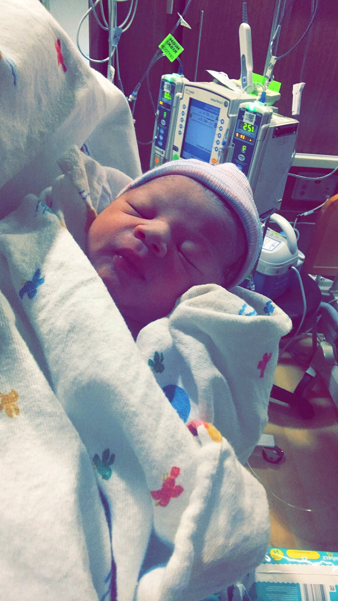 Aceon is registered to the contest to win money with this photo: baby, baby_products, baby_safety, baby_sleeping, baby_toddler_clothing, bedding, bedtime, child, comfort, event, hat, hospital_bed, linens, nap, person, room, service, skin, sleep, textile