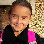 Louanne participe au concours pour gagner de l'argent avec cette photo :