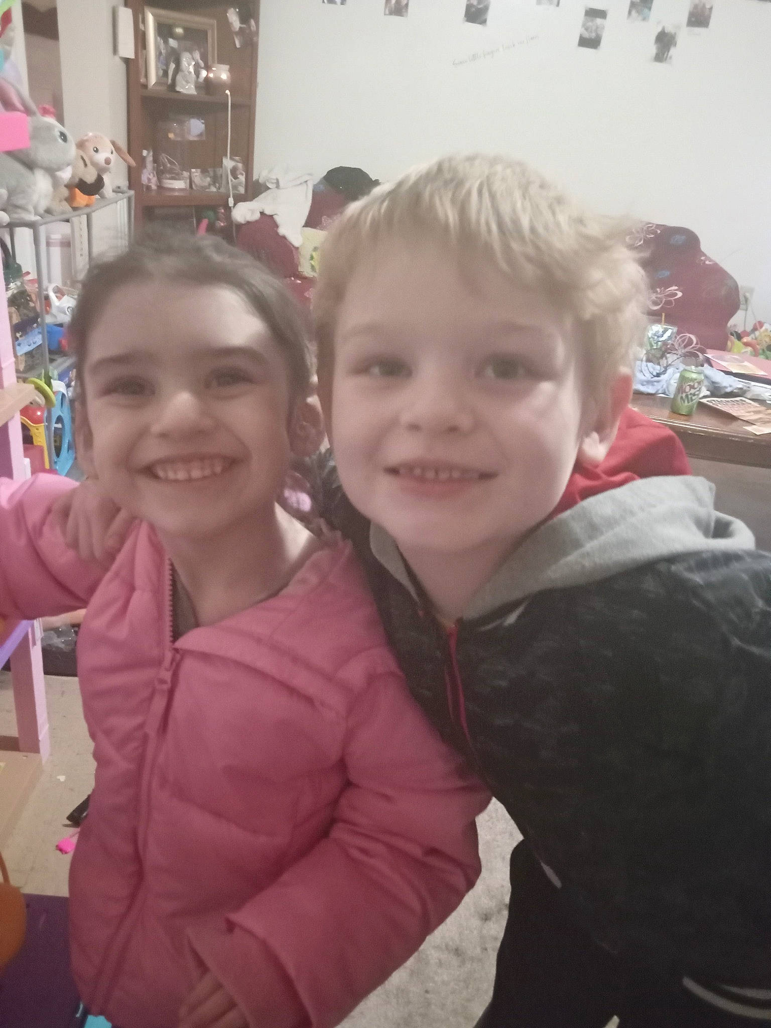 Avalynn is registered to the contest to win money with this photo: cheek, cool, event, facial_expression, fun, hair, hairstyle, happy, head, human, iris, jacket, joy, mouth, organ, person, selfie, skin, smile, standing