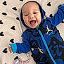 Naya a rejoint le concours — aidez-le/la à gagner de superbes lots ! baby, smiling, blue_hoodie, pacifier, blanket, heart_pattern, infant, happy, face, child, clothing, lying_down, cute, indoor, accessory, person, hood, baby_toys, peaceful, portrait