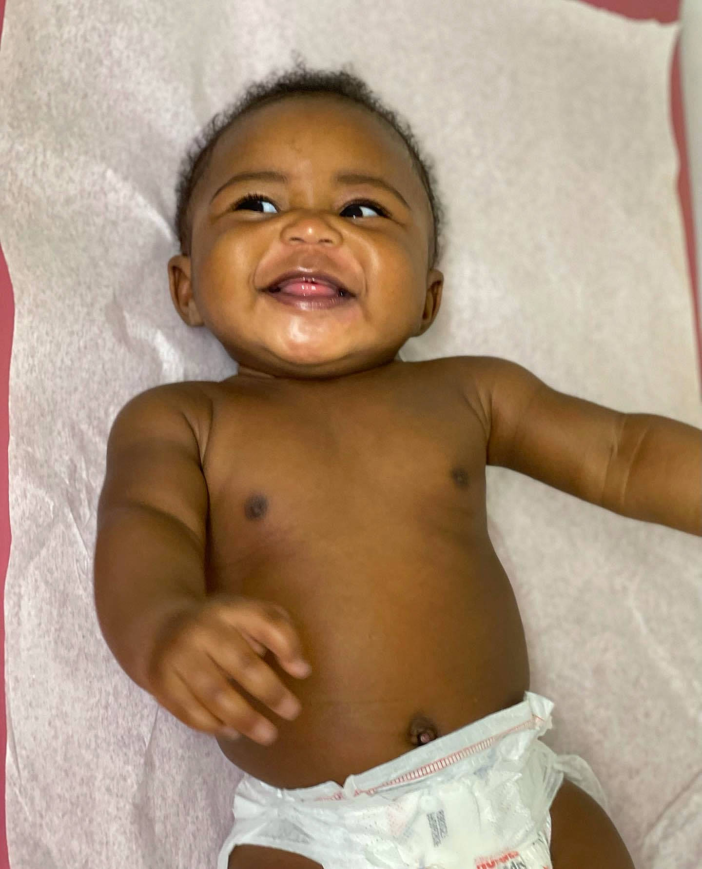 Safari joined the competition — help win amazing prizes! cheek, chin, comfort, eye, eyebrow, face, hair, happy, head, human_body, lip, mouth, muscle, neck, nose, person, skin, smile, stomach, textile