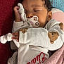 Eliana a rejoint le concours — aidez-le/la à gagner de superbes lots ! baby, sleeping, pacifier, blanket, toy, cute, child, cozy, soft, bed, toddler, face, hand, clothing, pattern, comfort, peaceful, indoor, rest, nap