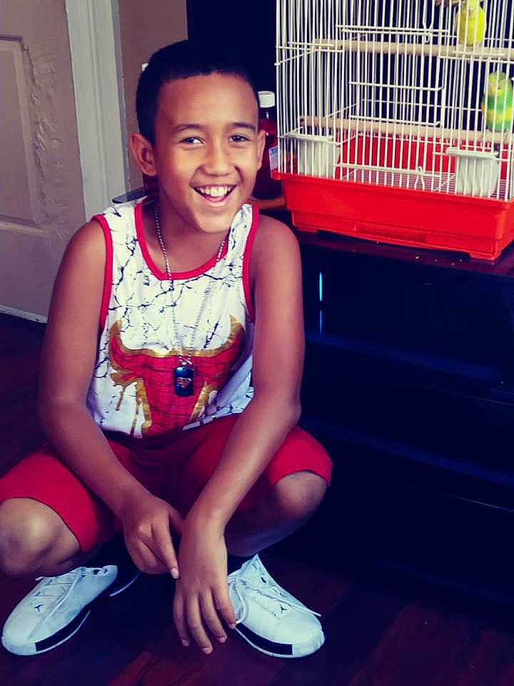 Angel Otero is registered to the contest to win money with this photo: beauty, child, cool, eye, face, facial_expression, footwear, fun, happy, head, joy, leg, mouth, person, red, shoe, sitting, smile, snapshot, summer