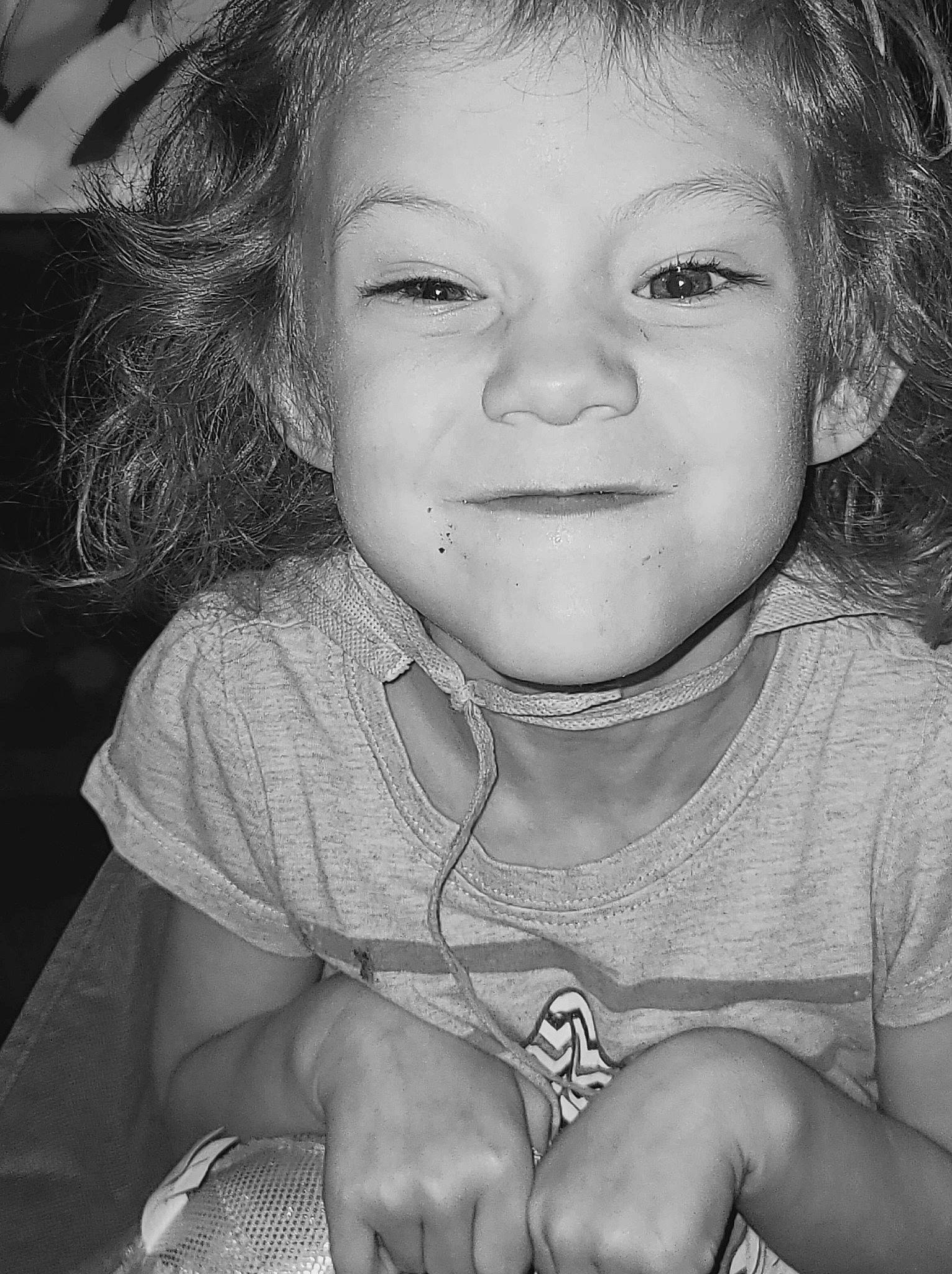 Kinleigh joined the competition — help win amazing prizes! arm, black, cheek, eye, eyebrow, facial_expression, flash_photography, hair, hairstyle, hand, head, human, human_body, lip, mouth, nose, organ, person, photograph, skin