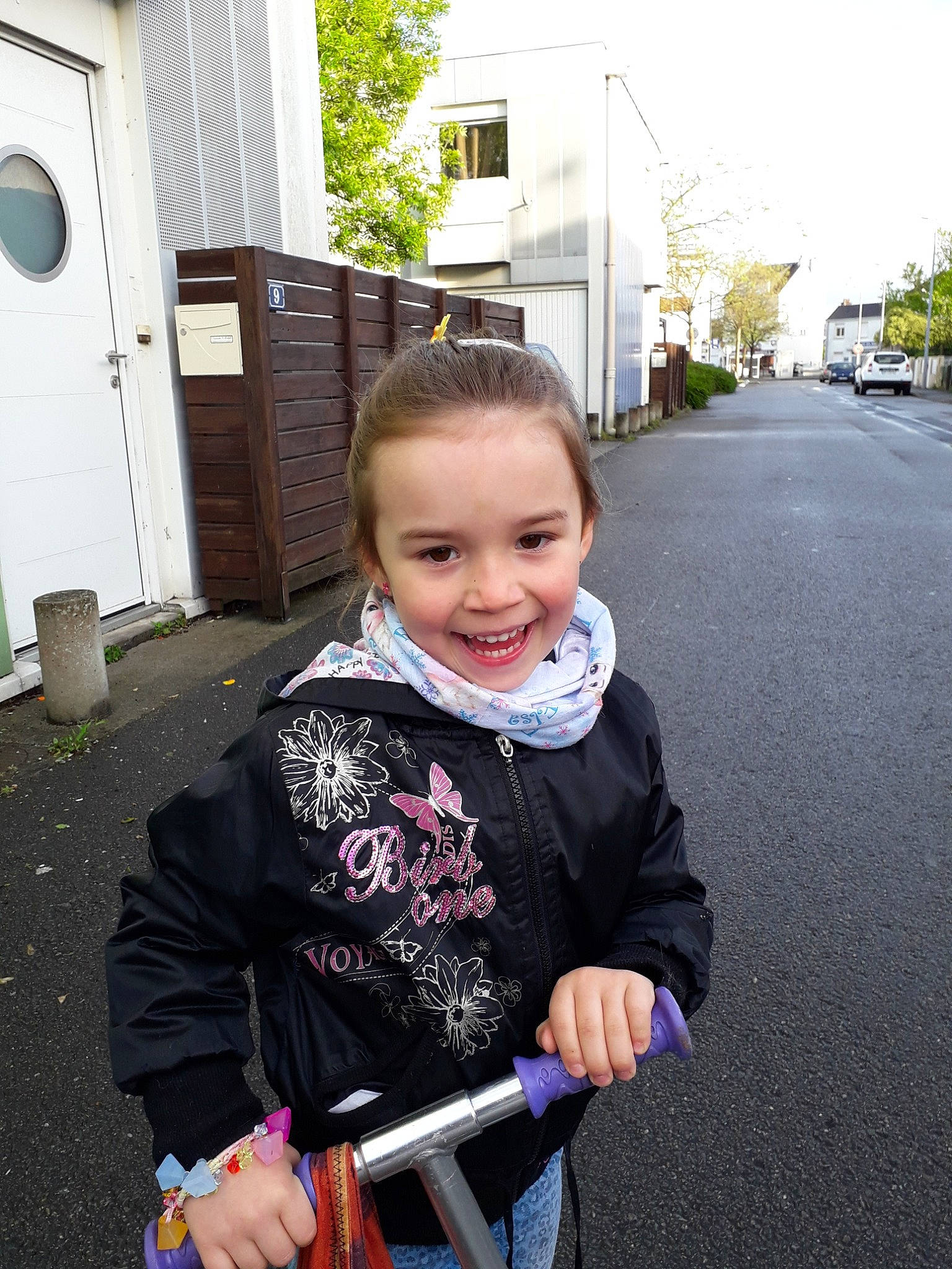 Lashwanna participe au concours pour gagner de l'argent avec cette photo : baby, baby_products, child, fun, joy, person, play, product, skin, smile, t_shirt, toddler, vacation, vehicle